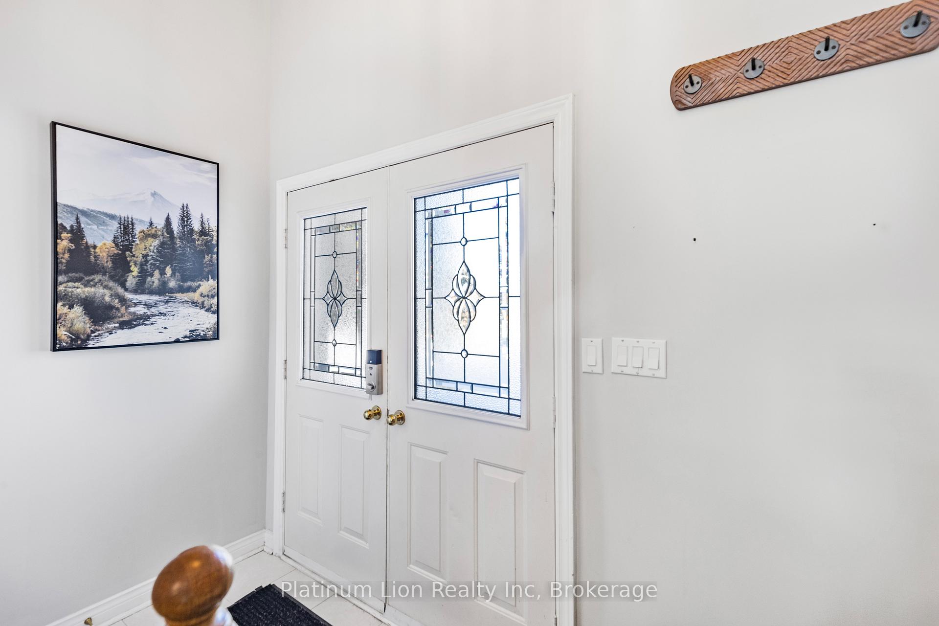 Photo 3 of 231 Freelton Road, Hamilton, Freelton — HOMEH