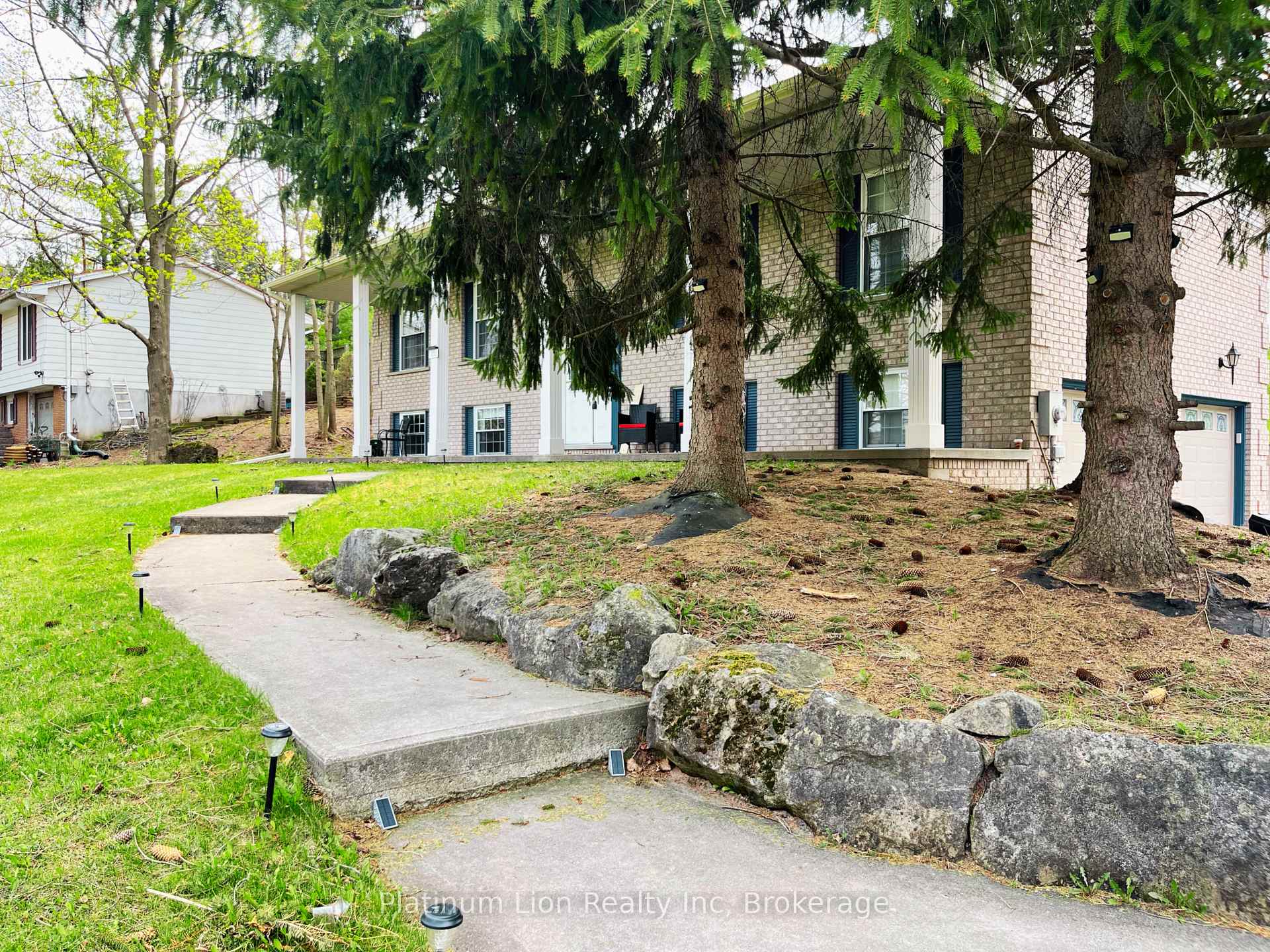 Photo 33 of 231 Freelton Road, Hamilton, Freelton — HOMEH