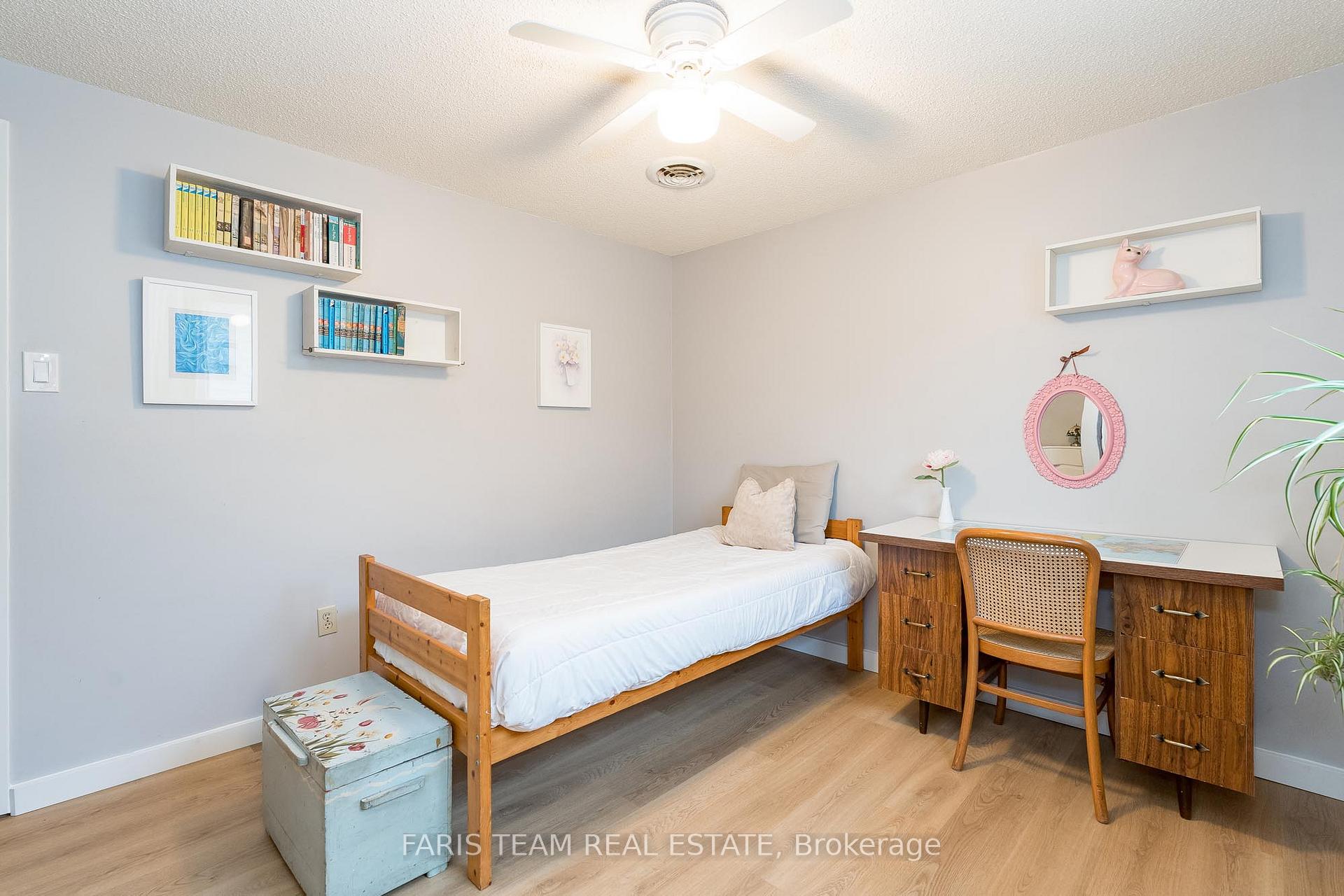 Photo 9 of 220 Lillian Crescent, Barrie, Sunnidale — HOMEH