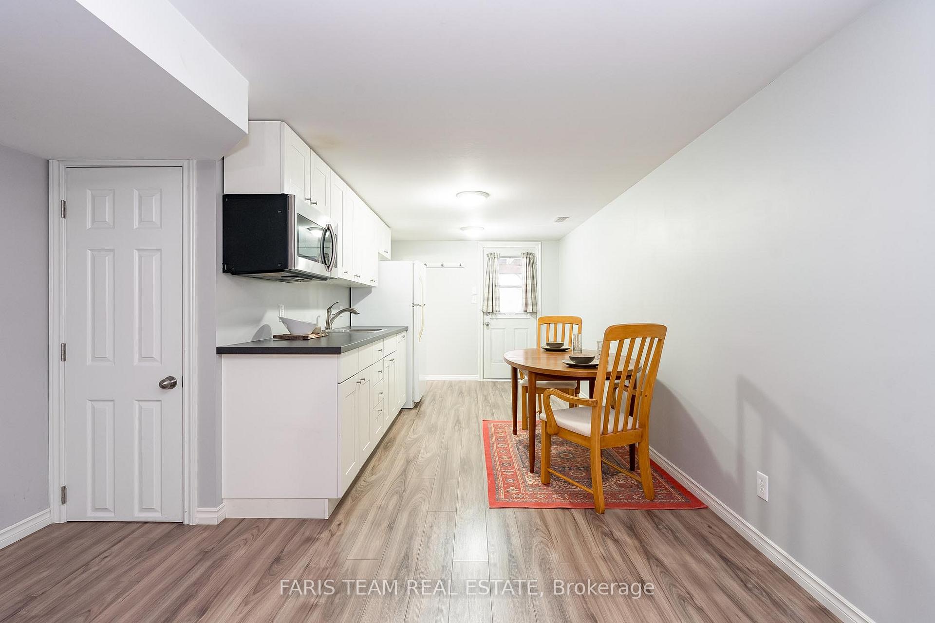 Photo 12 of 220 Lillian Crescent, Barrie, Sunnidale — HOMEH
