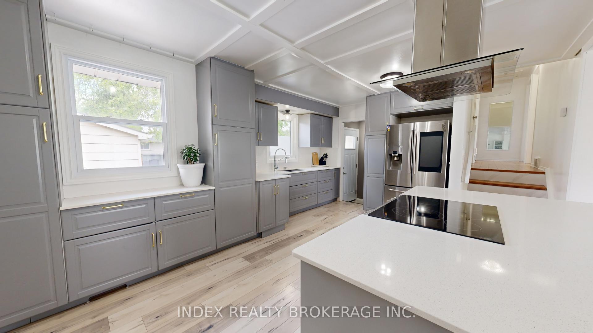 Photo 10 of 82 Moore Avenue, Aylmer — HOMEH