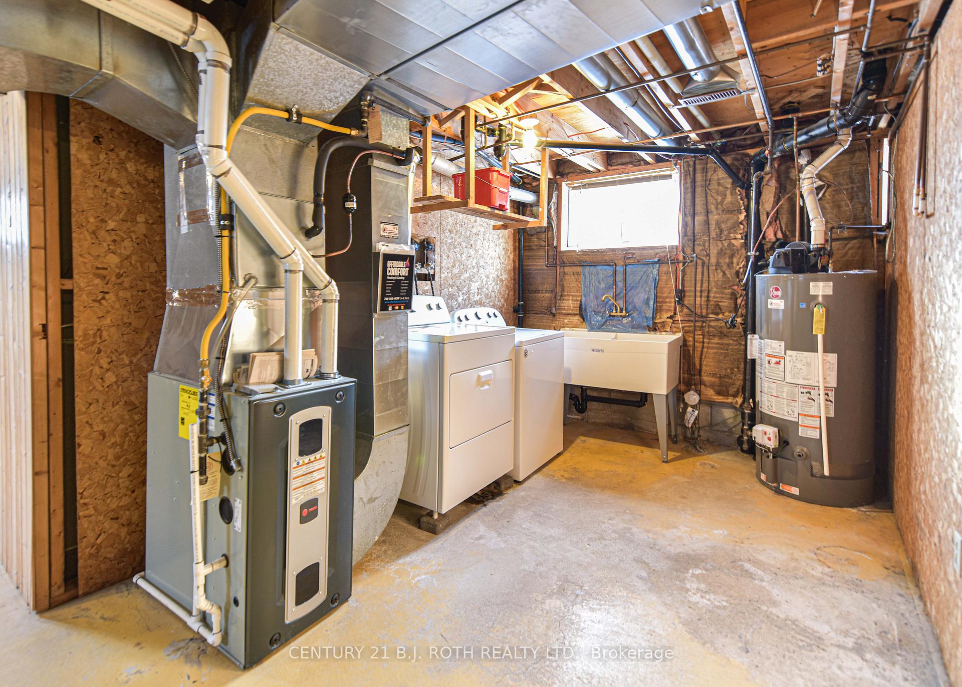 Photo 23 of 37 Davies Crescent, Barrie, Grove East — HOMEH