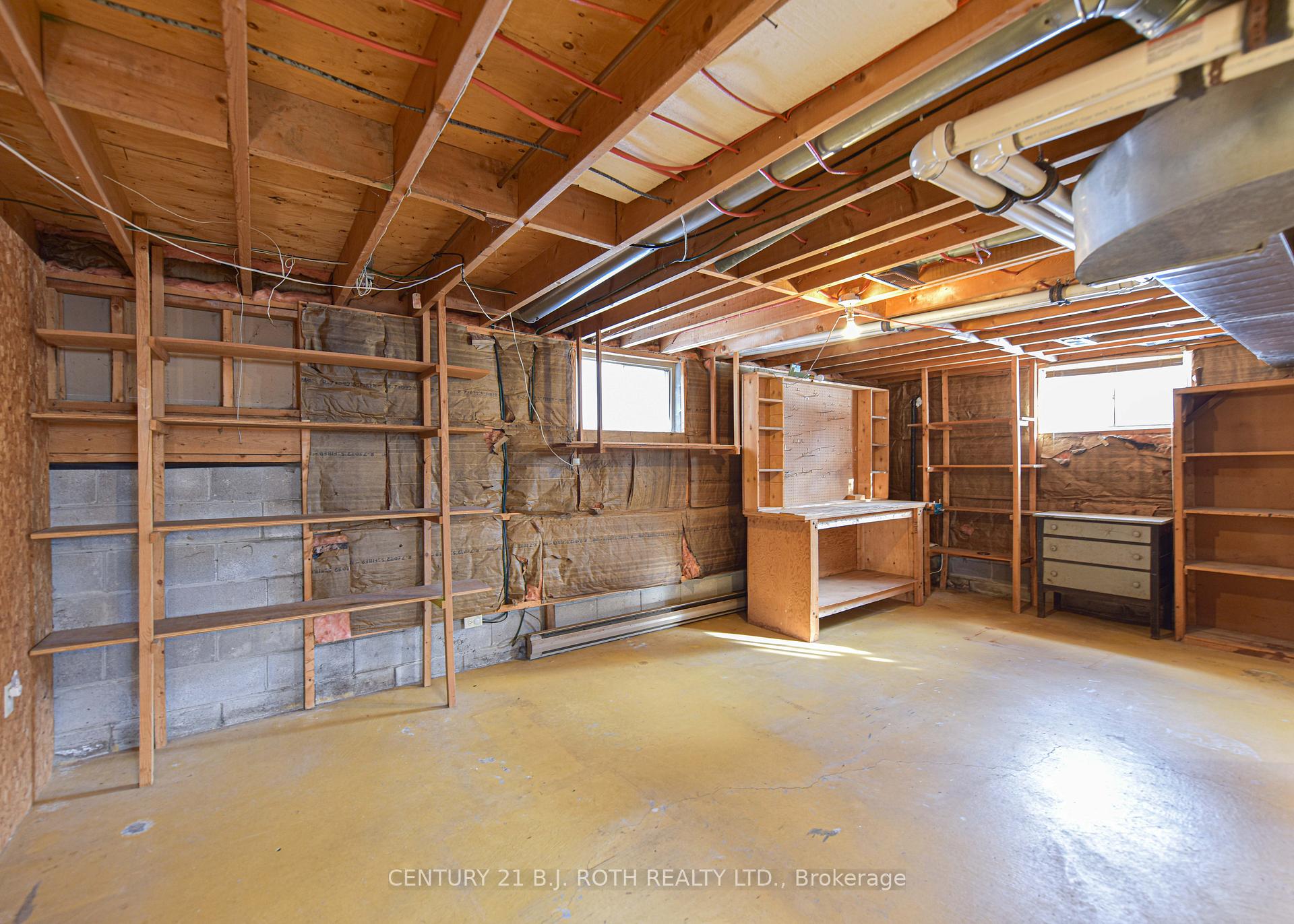 Photo 24 of 37 Davies Crescent, Barrie, Grove East — HOMEH
