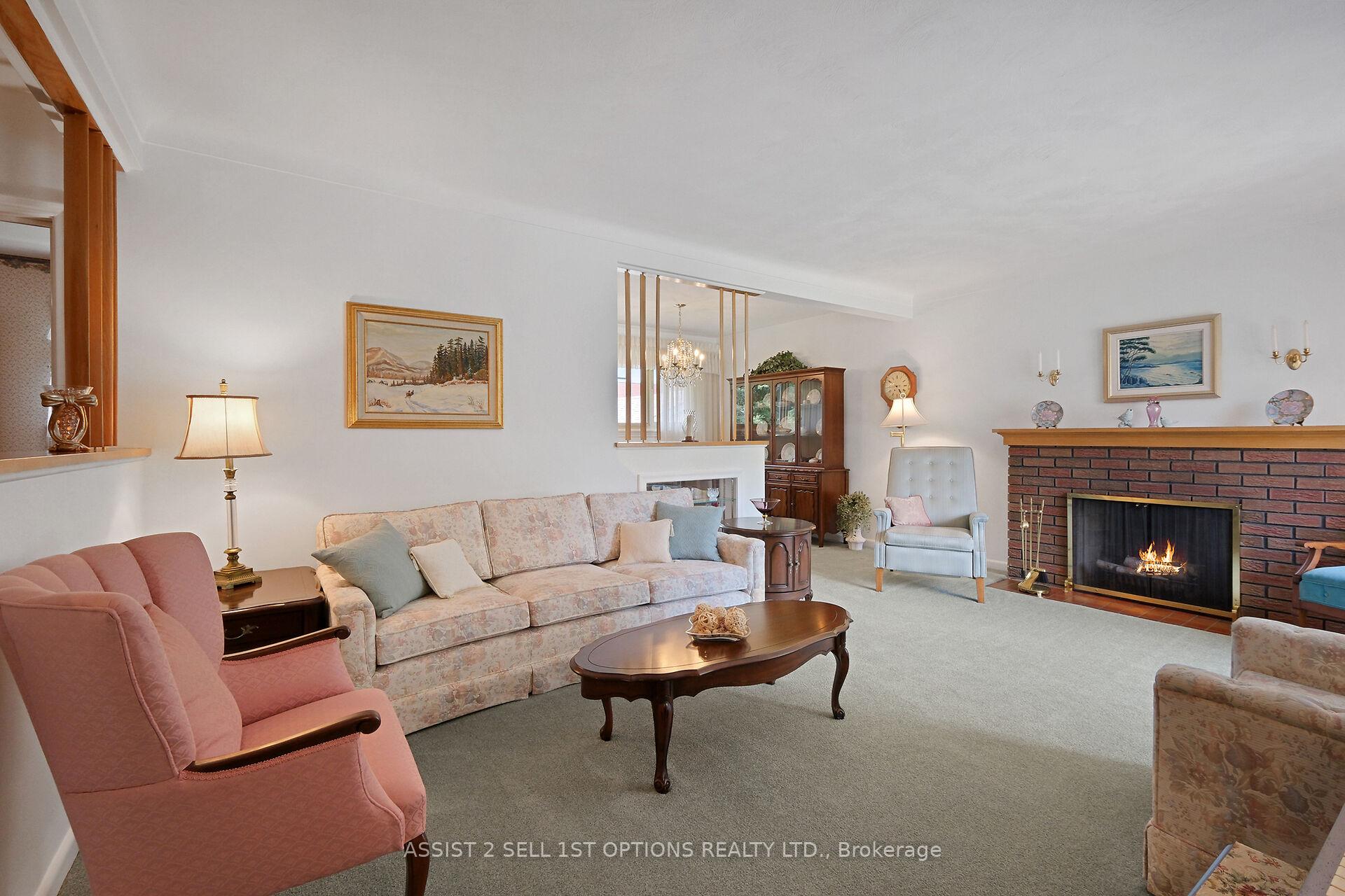 Photo 3 of 1155 Cline Crescent, Ottawa, Bel Air Heights — HOMEH