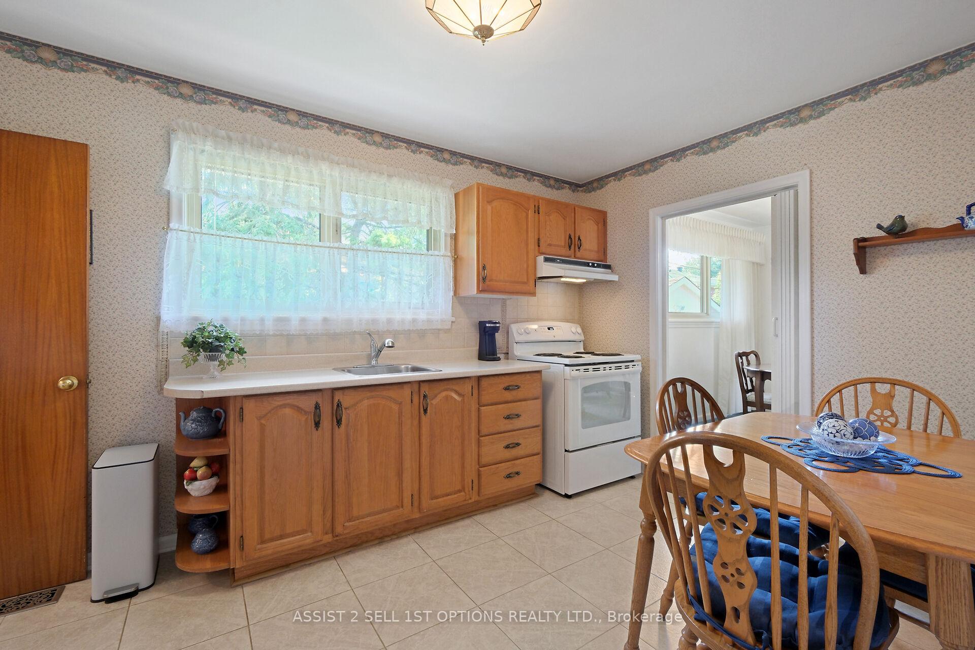 Photo 12 of 1155 Cline Crescent, Ottawa, Bel Air Heights — HOMEH