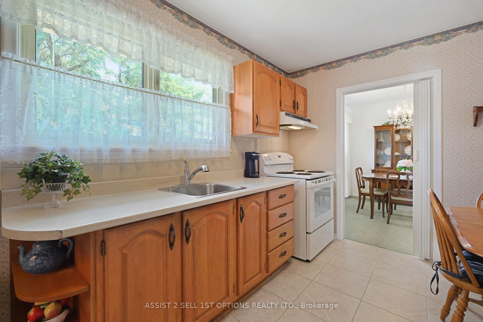 Photo 13 of 1155 Cline Crescent, Ottawa, Bel Air Heights — HOMEH