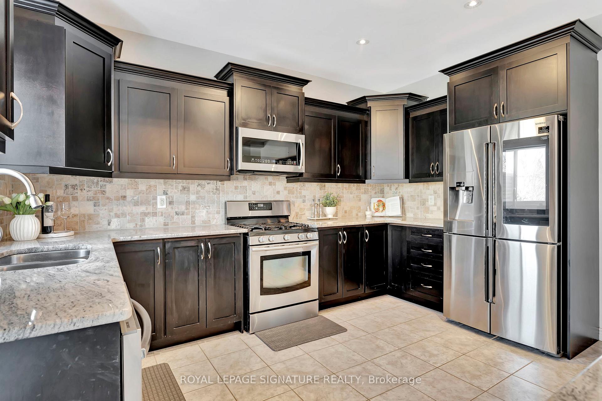 Photo 20 of 182 Painter Terrace, Hamilton, Waterdown — HOMEH