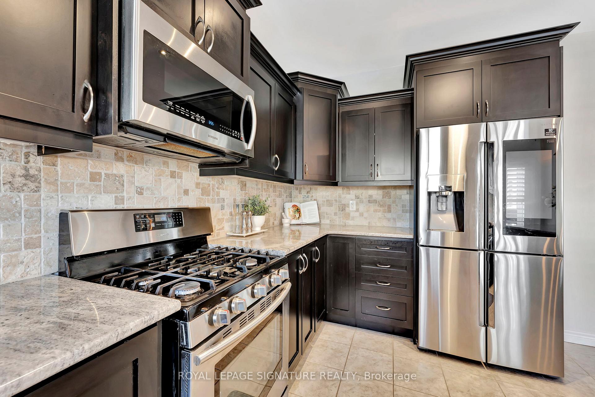 Photo 22 of 182 Painter Terrace, Hamilton, Waterdown — HOMEH