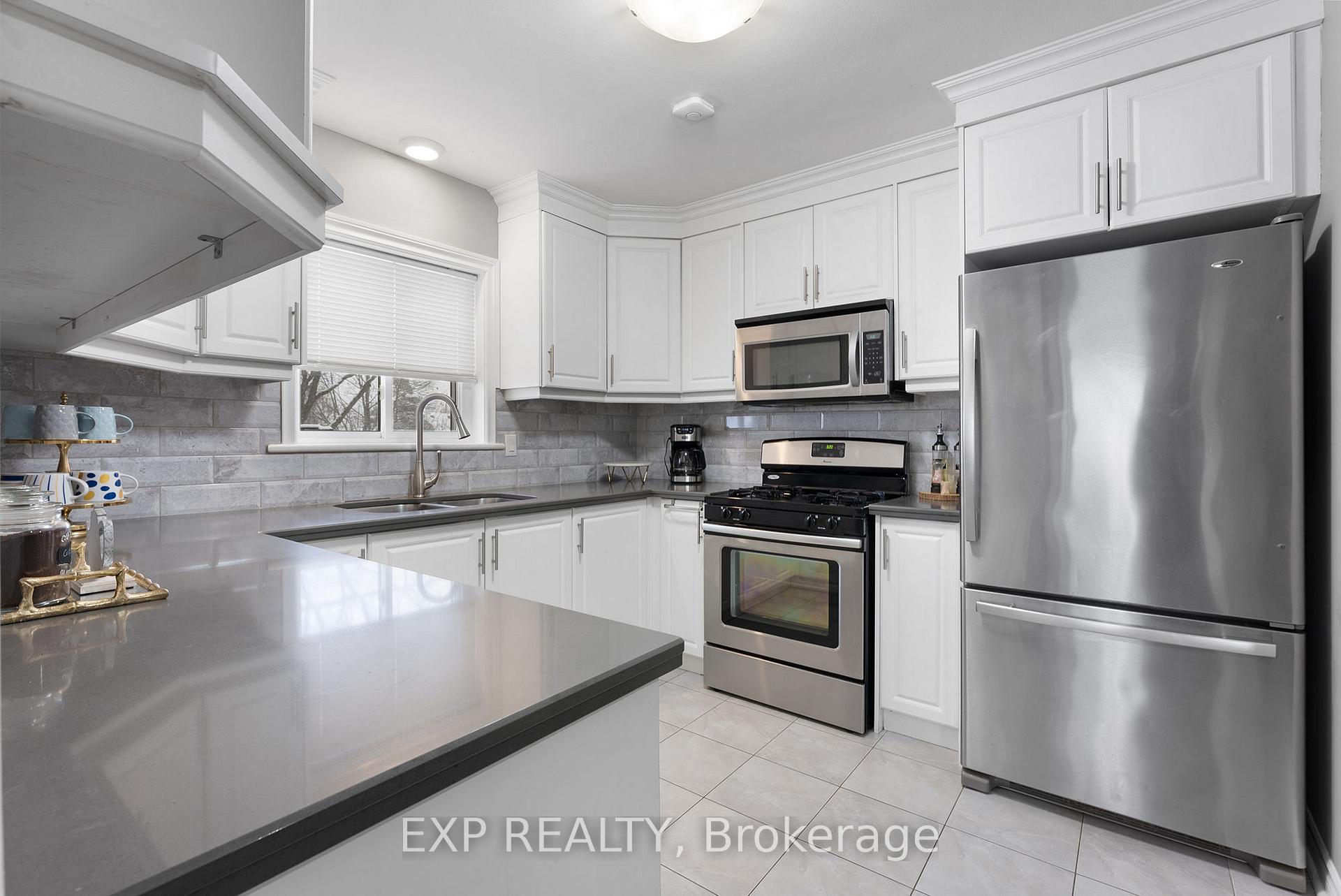 Photo 5 of 377 East 28th Street, Hamilton, Burkholme — HOMEH