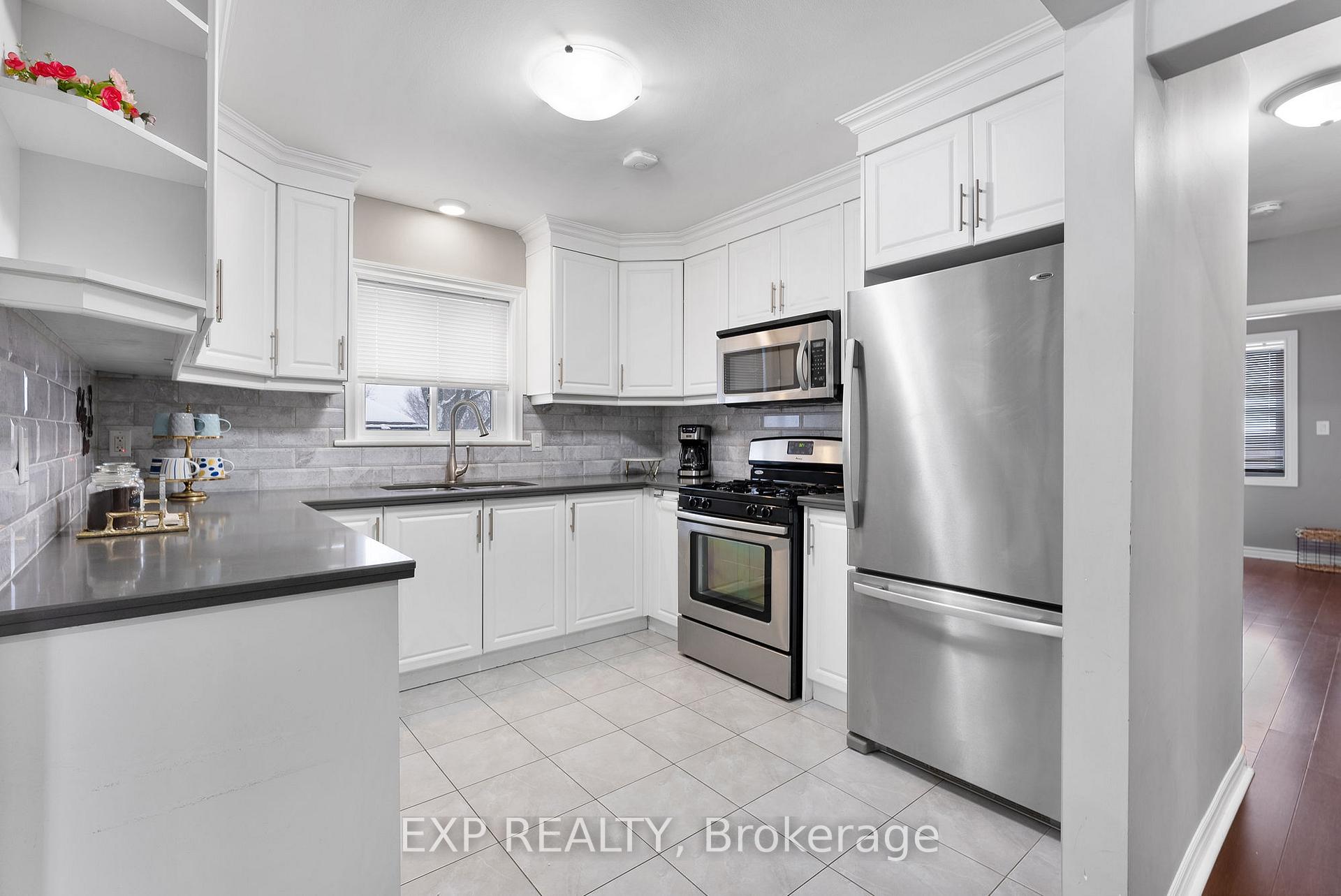 Photo 6 of 377 East 28th Street, Hamilton, Burkholme — HOMEH