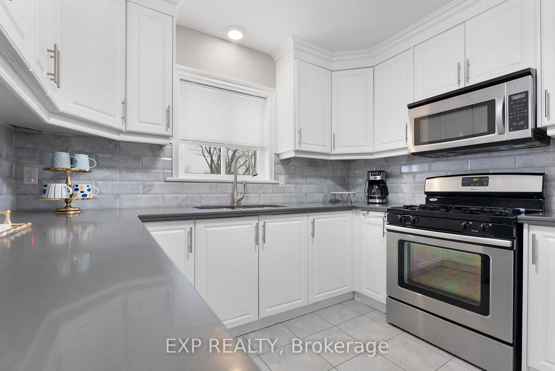 Photo 7 of 377 East 28th Street, Hamilton, Burkholme — HOMEH