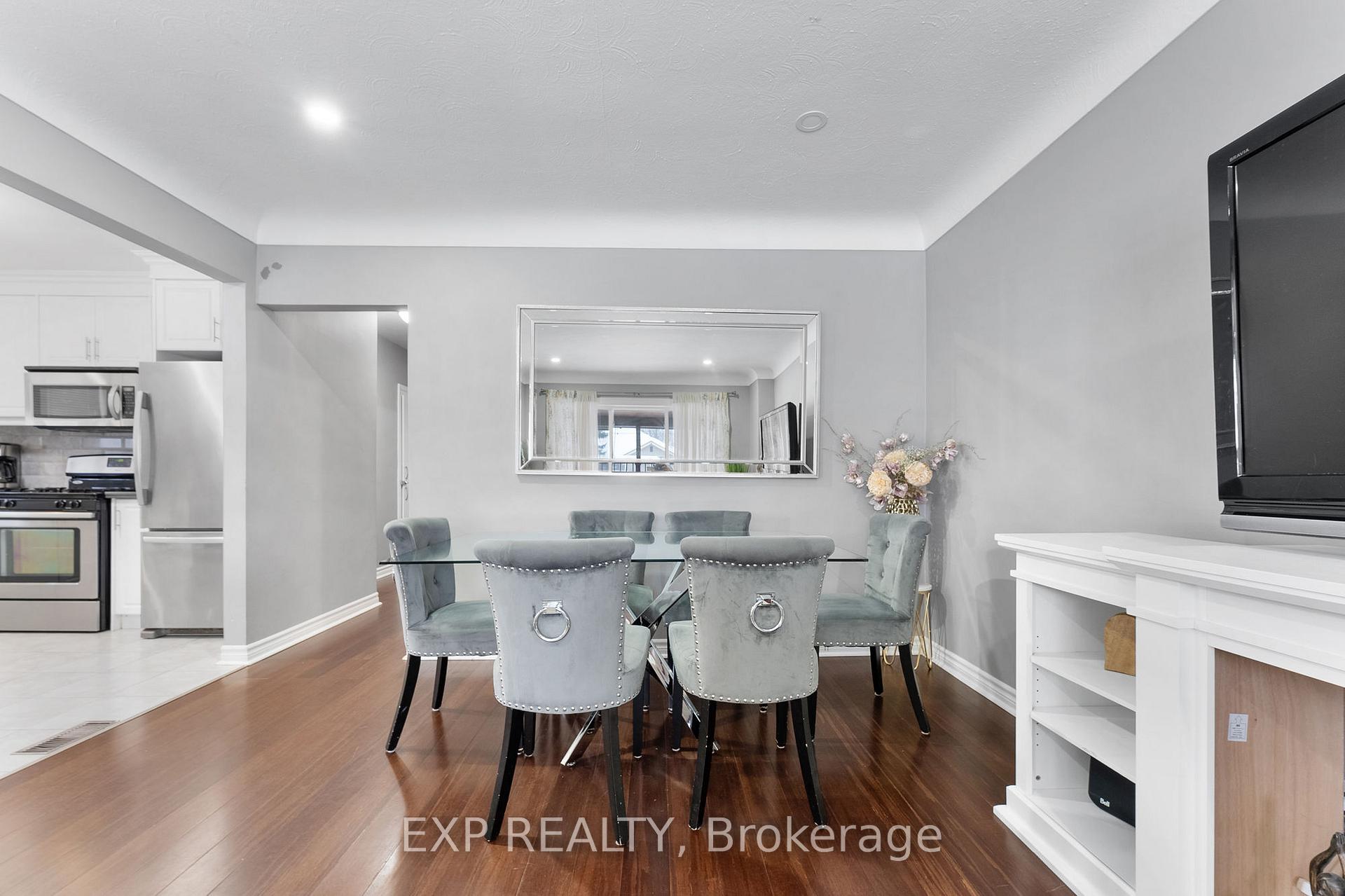 Photo 13 of 377 East 28th Street, Hamilton, Burkholme — HOMEH