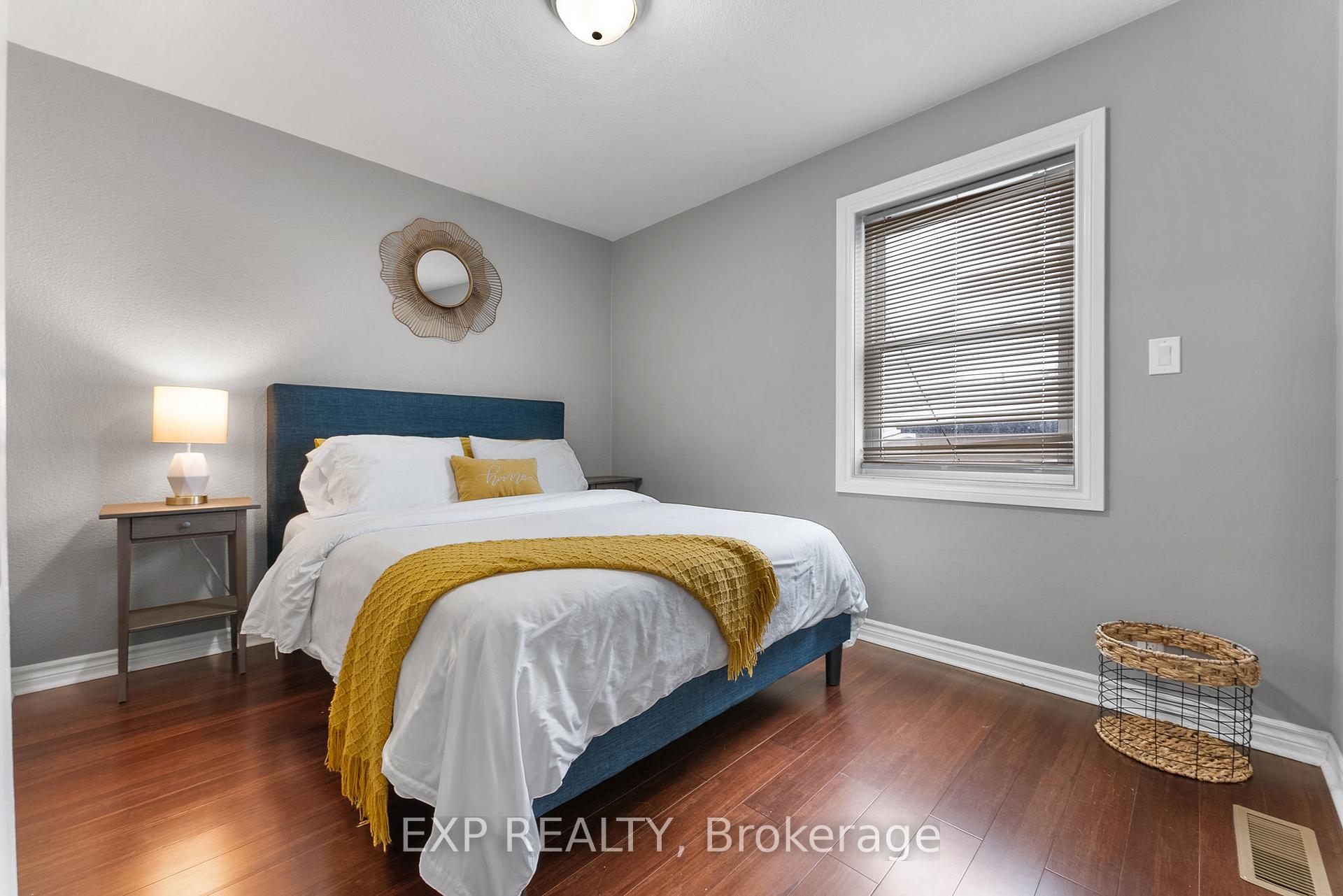 Photo 17 of 377 East 28th Street, Hamilton, Burkholme — HOMEH