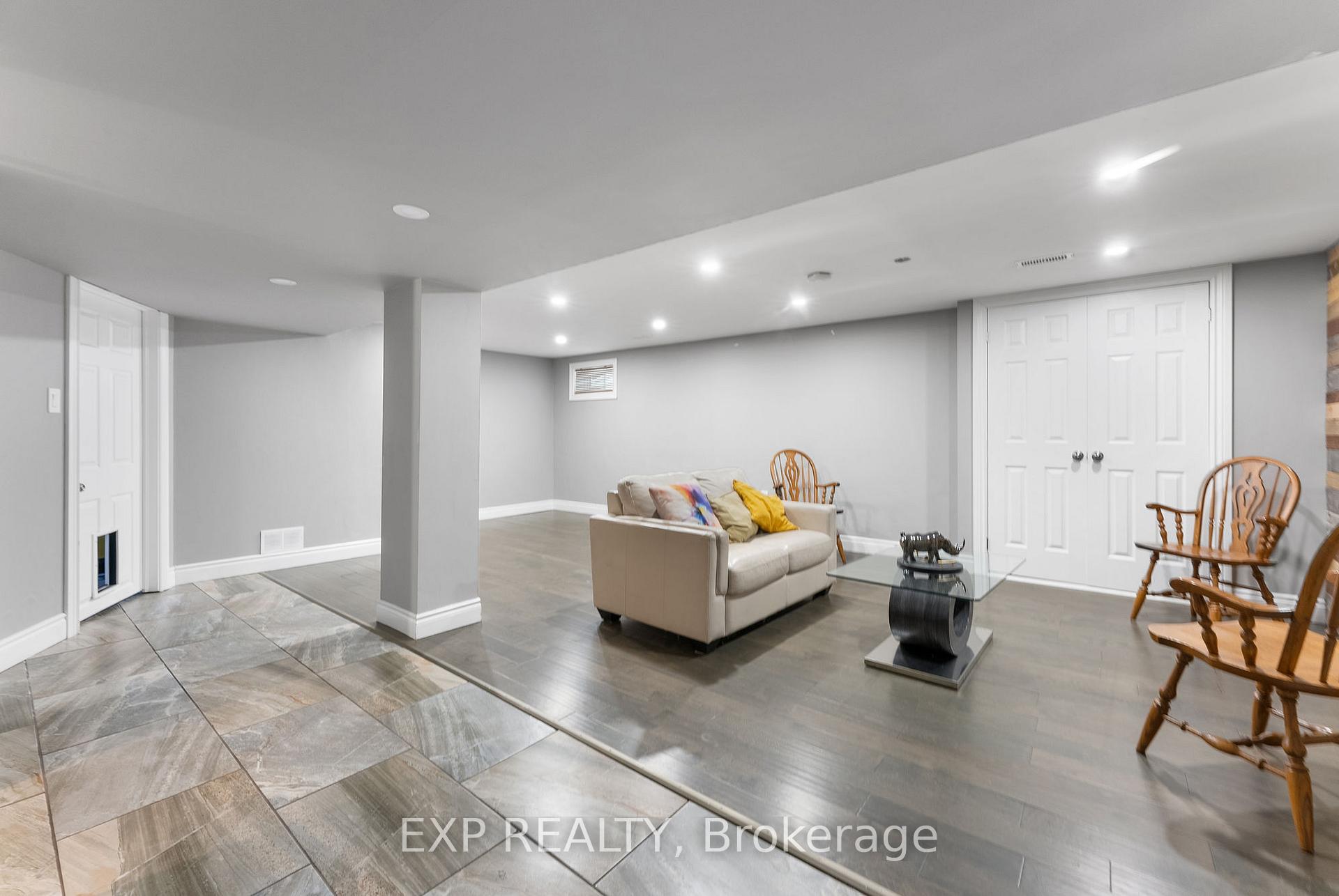 Photo 20 of 377 East 28th Street, Hamilton, Burkholme — HOMEH