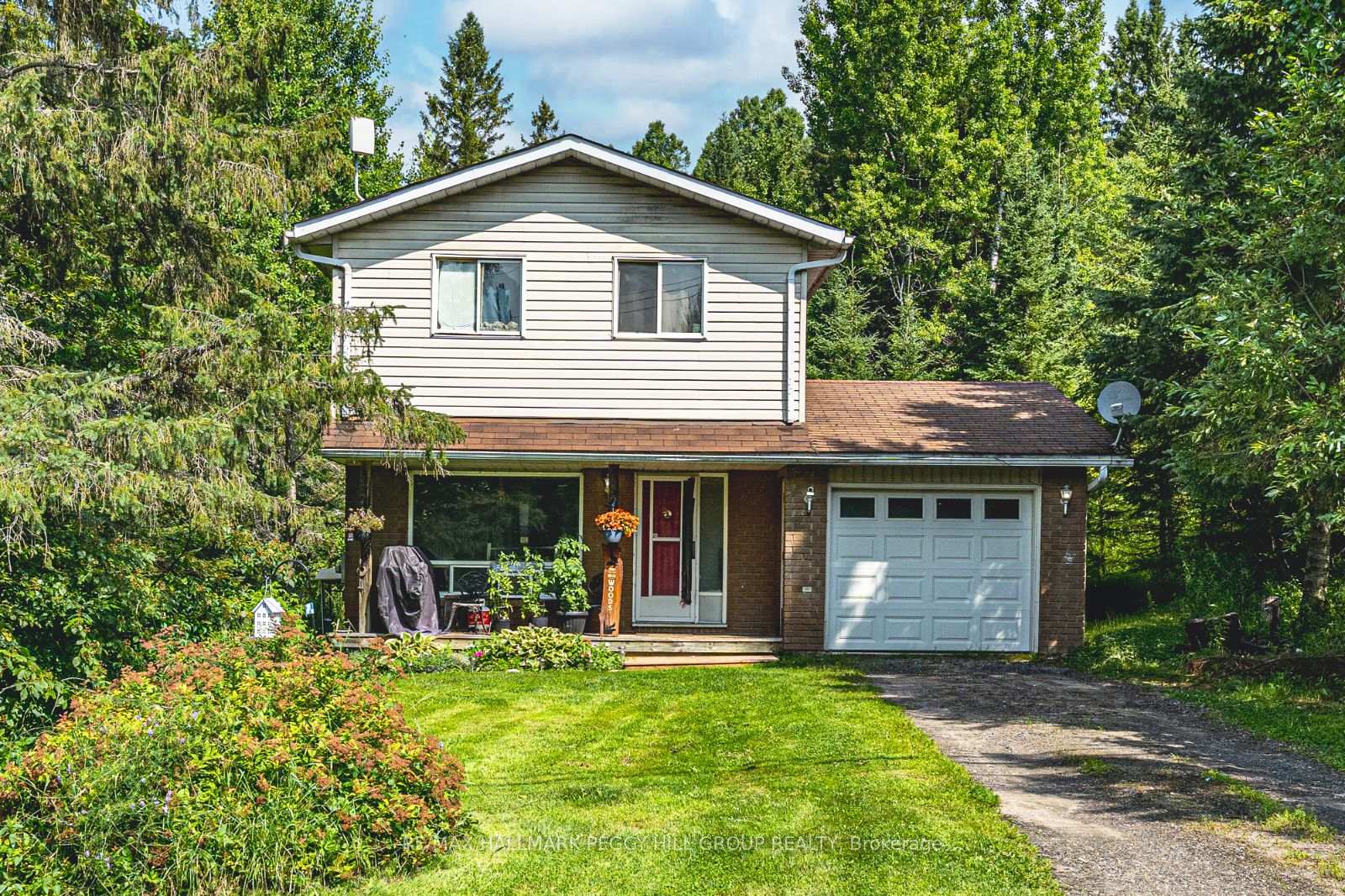 Photo 1 of 135 High Street, Burk's Falls — HOMEH