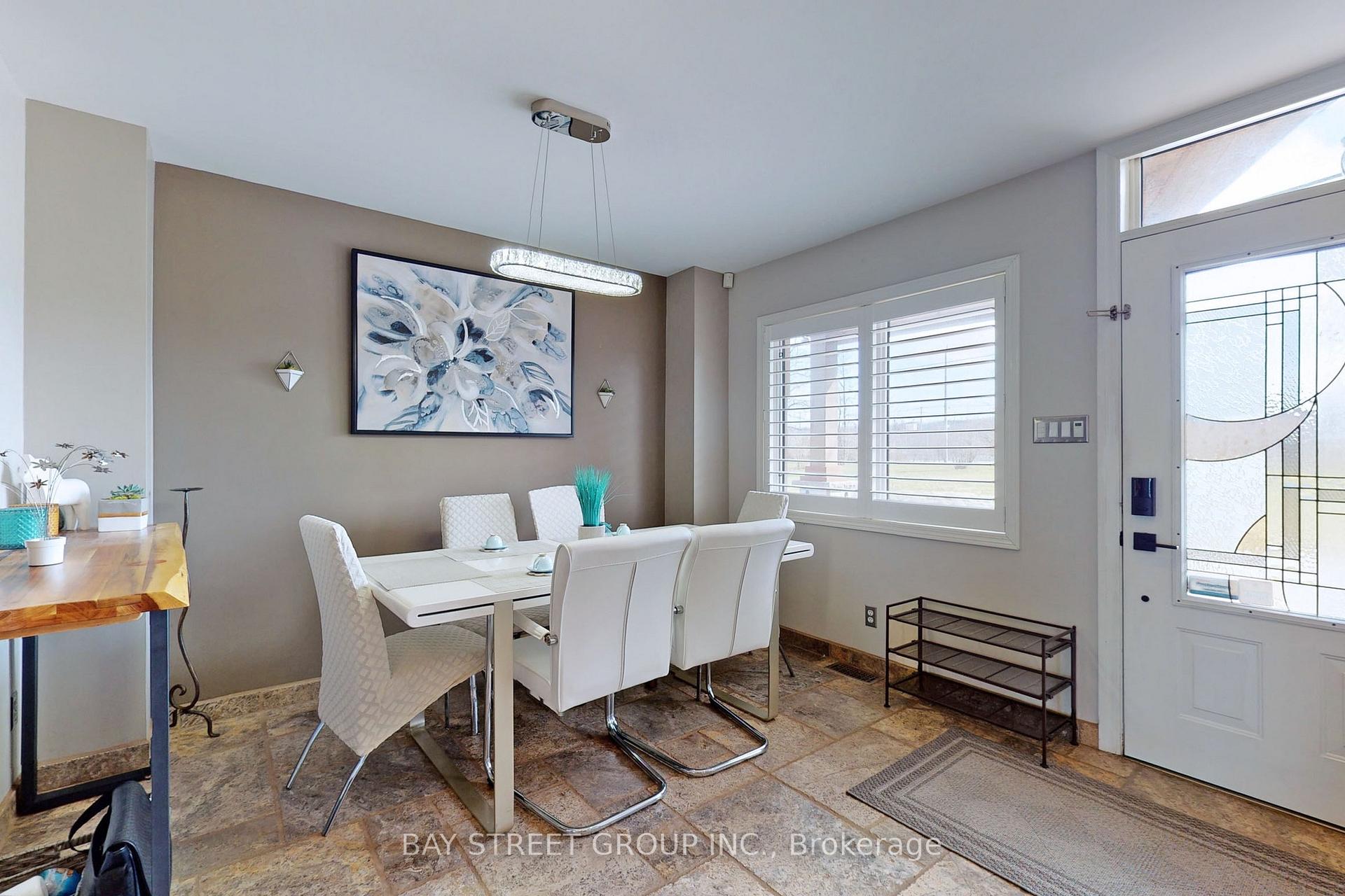 Photo 8 of 22 Trillium Avenue, Hamilton, Winona Park — HOMEH