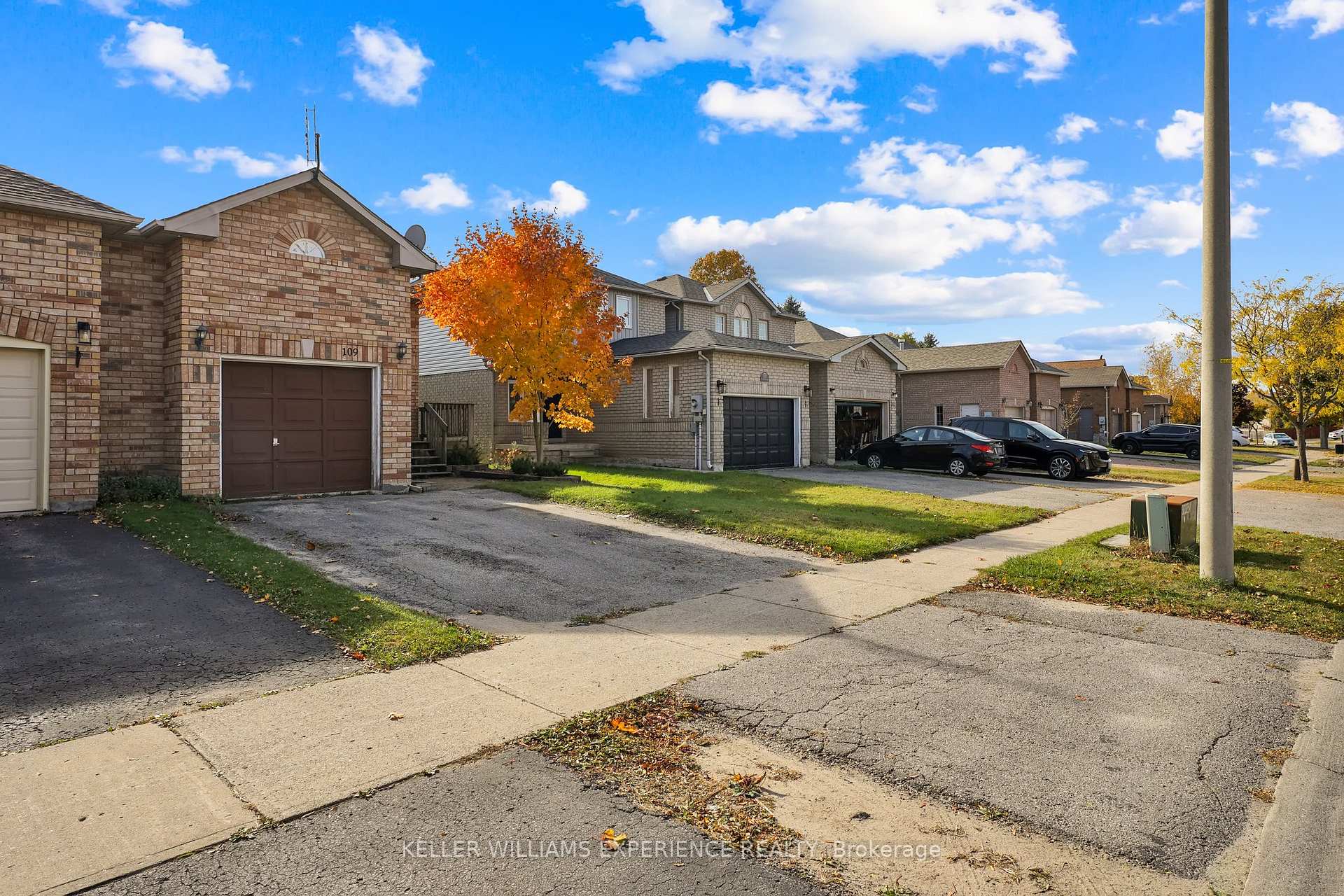 Photo 3 of 109 Athabaska Road, Barrie, Holly — HOMEH