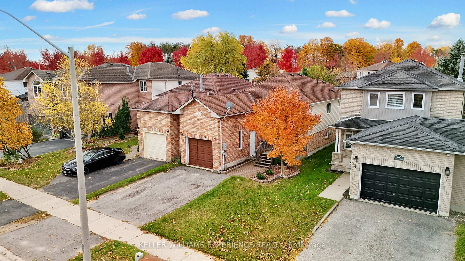 Photo 6 of 109 Athabaska Road, Barrie, Holly — HOMEH