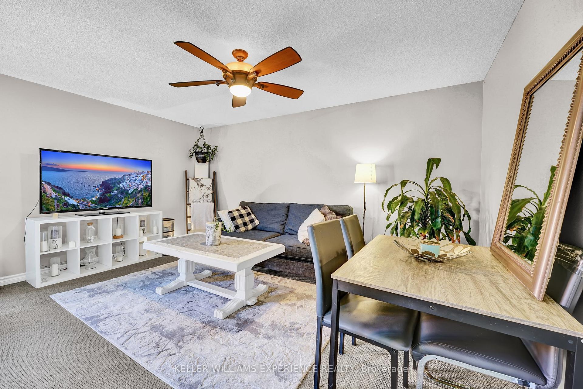 Photo 10 of 109 Athabaska Road, Barrie, Holly — HOMEH