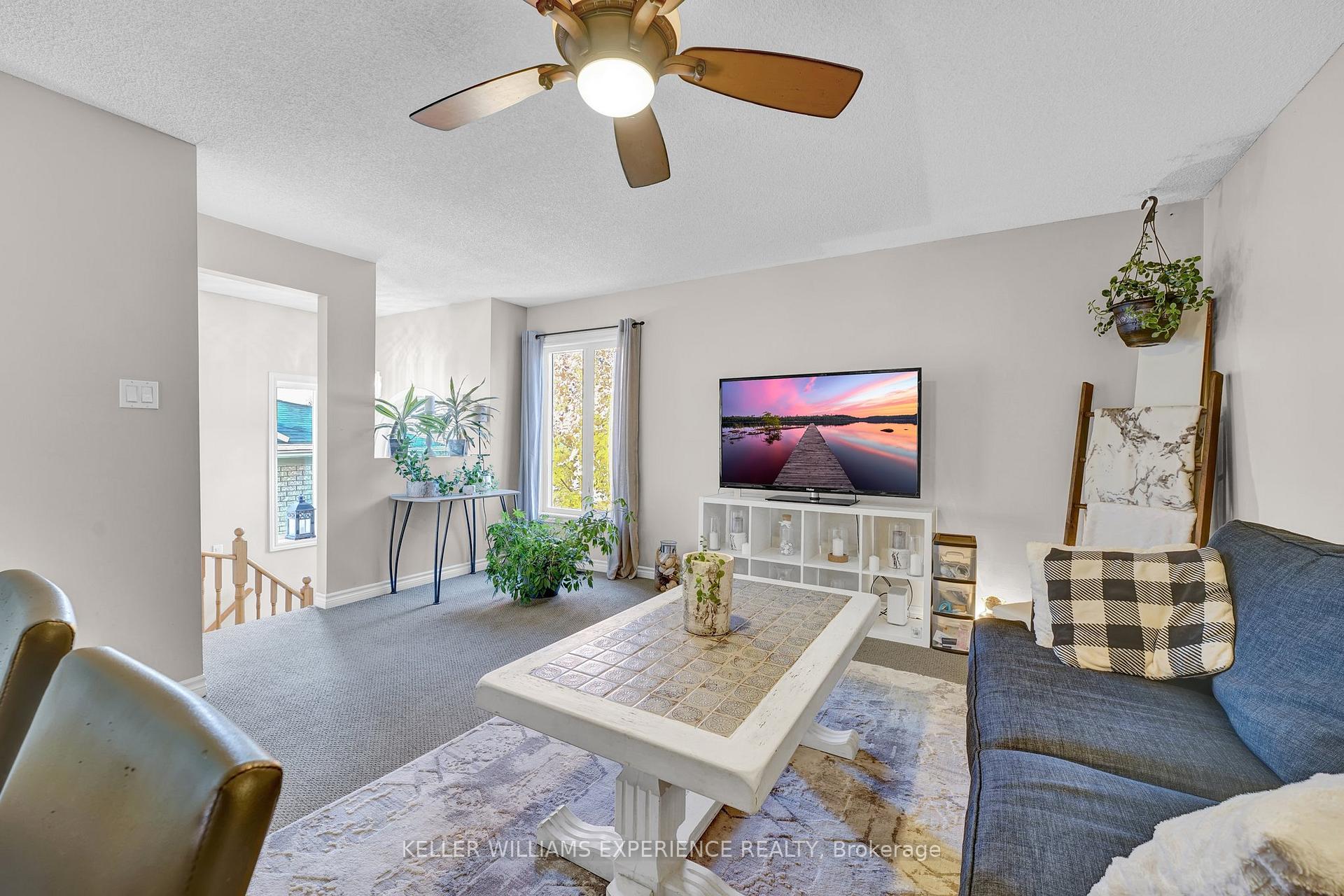 Photo 11 of 109 Athabaska Road, Barrie, Holly — HOMEH