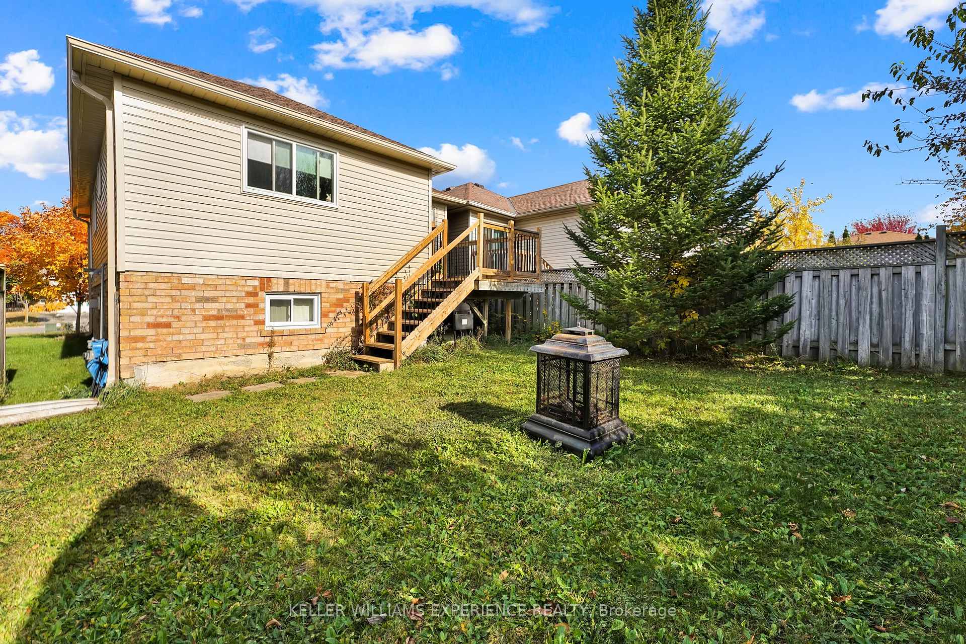 Photo 29 of 109 Athabaska Road, Barrie, Holly — HOMEH