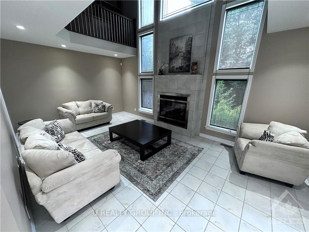 Photo 8 of 657 Devonwood Circle, Ottawa, Blossom Park/Kemp Park/Findlay Creek — HOMEH