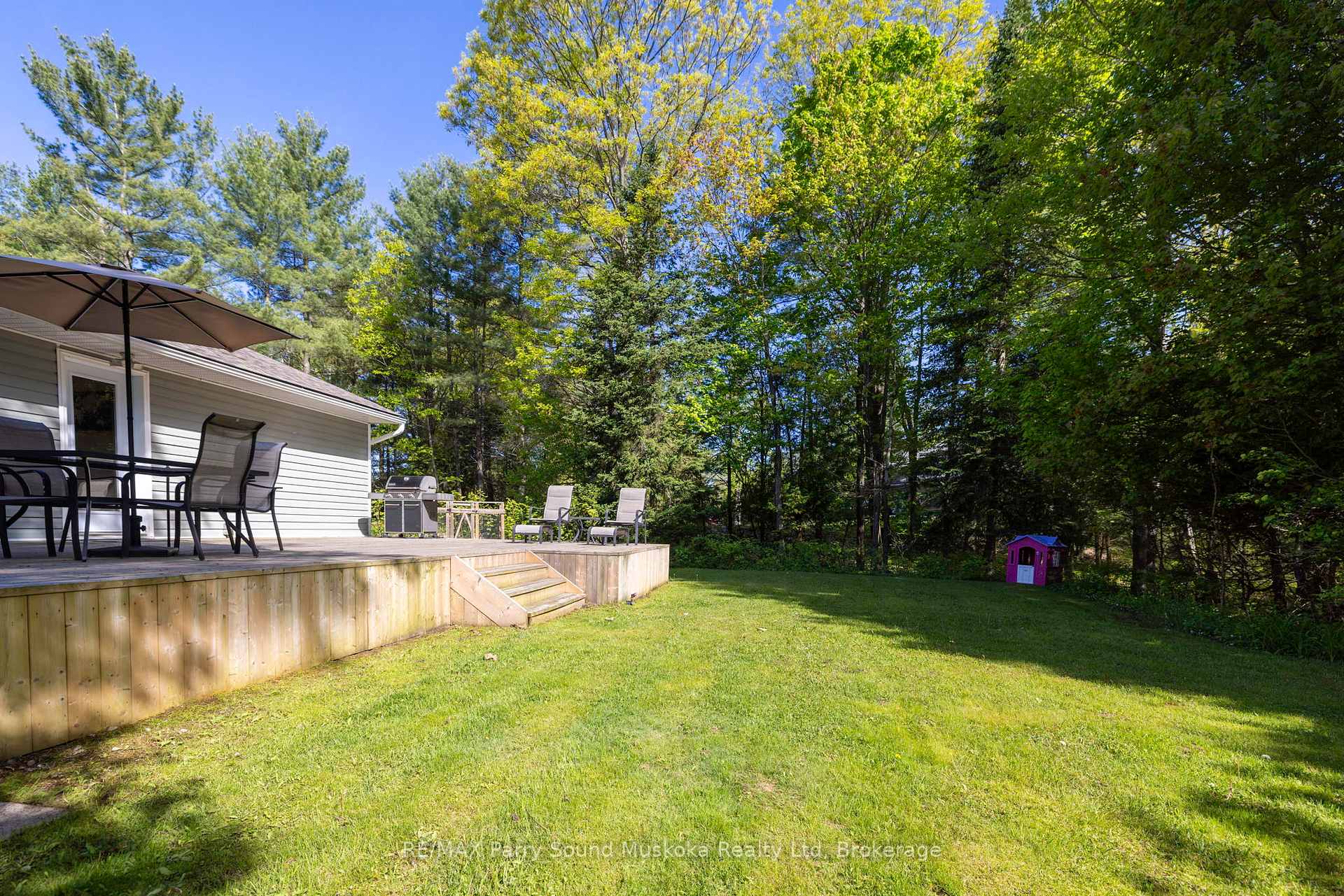 Photo 7 of 8 Pineridge Drive, McDougall — HOMEH