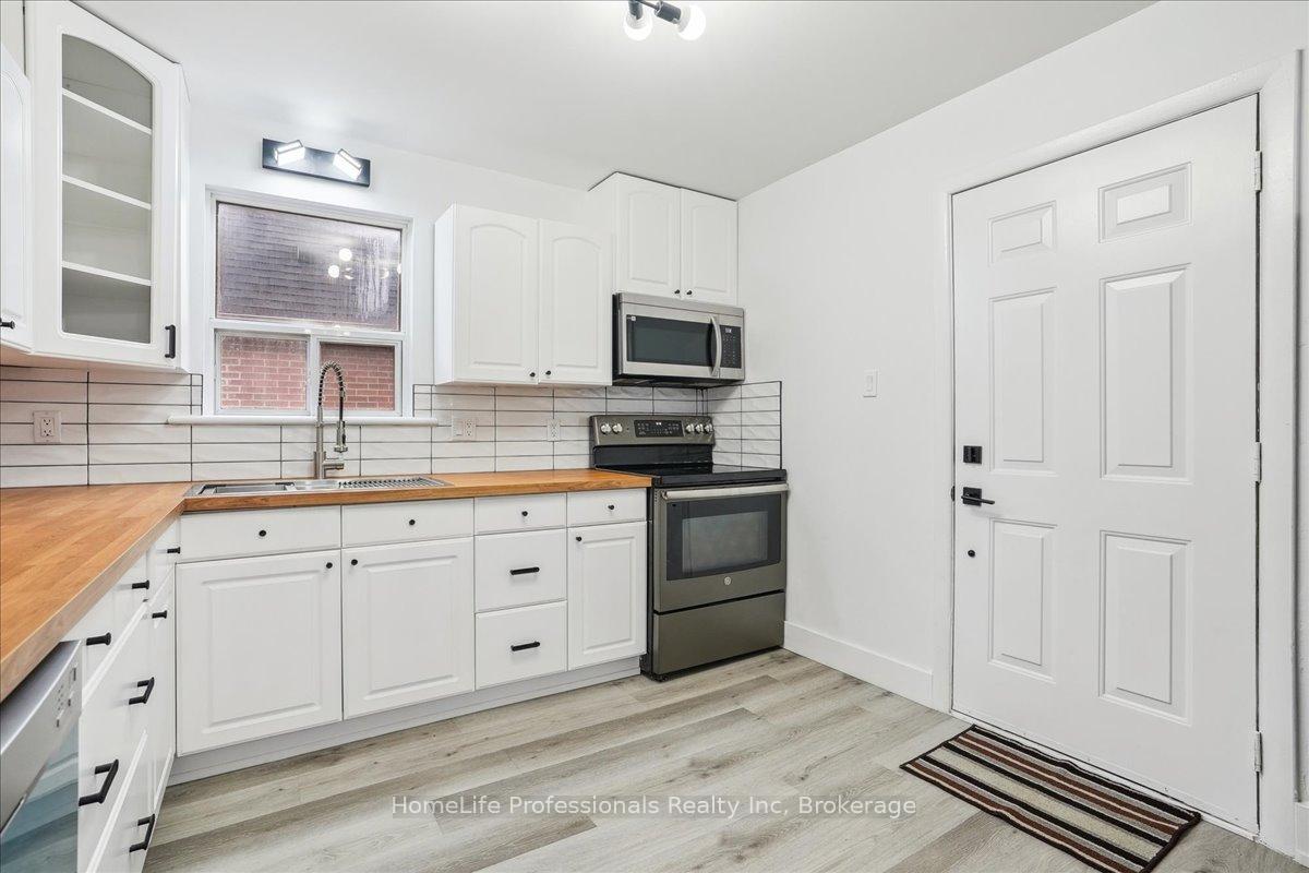 Photo 14 of 6 Sylvia Avenue, Hamilton, Rosedale — HOMEH