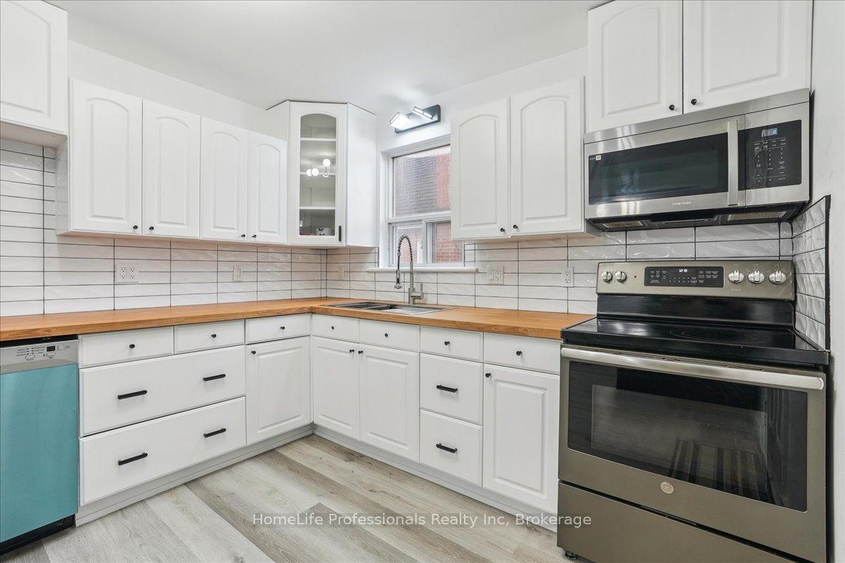 Photo 15 of 6 Sylvia Avenue, Hamilton, Rosedale — HOMEH