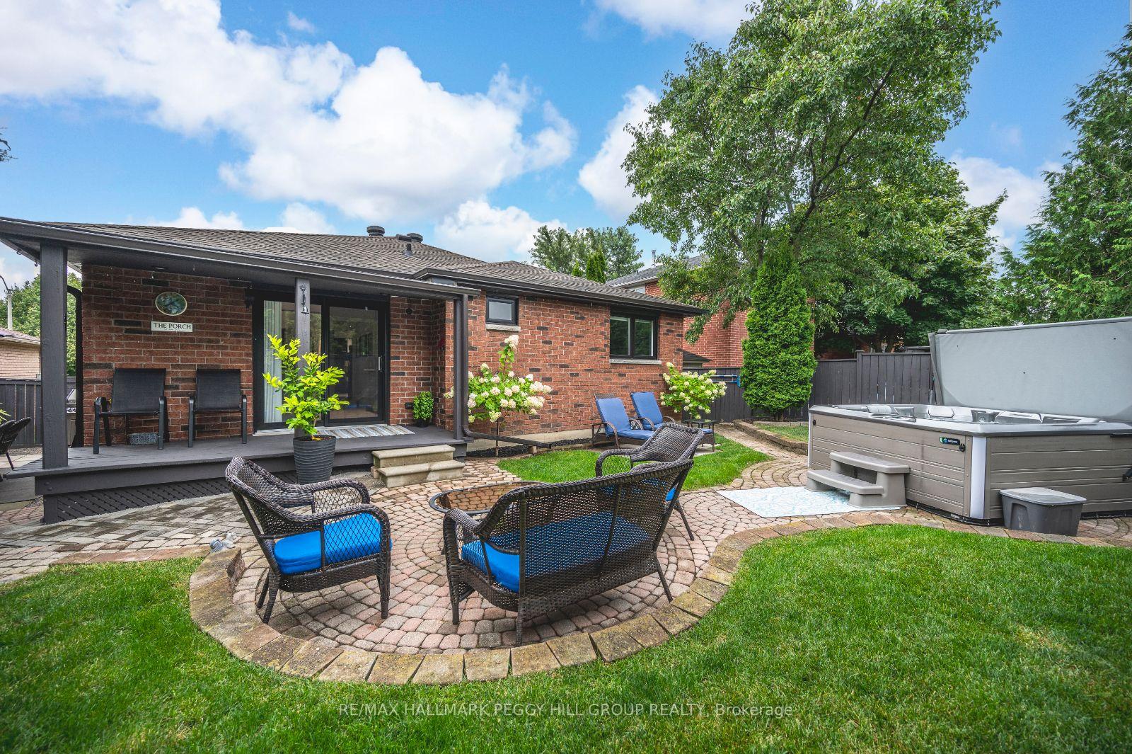 Photo 23 of 22 Cloughley Drive, Barrie, Northwest — HOMEH