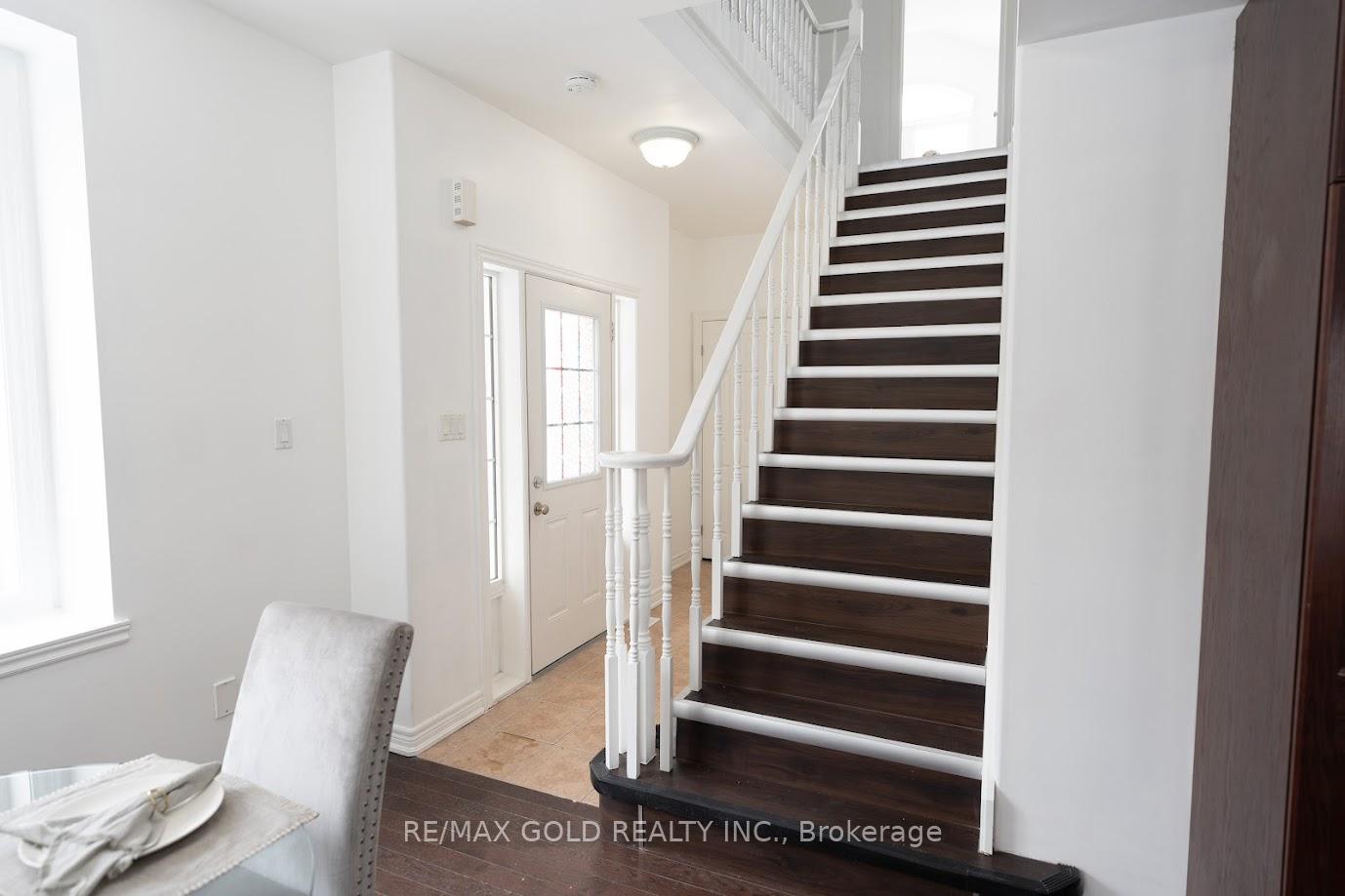 Photo 12 of 78 Bunting Road, St. Catharines, E. Chester — HOMEH