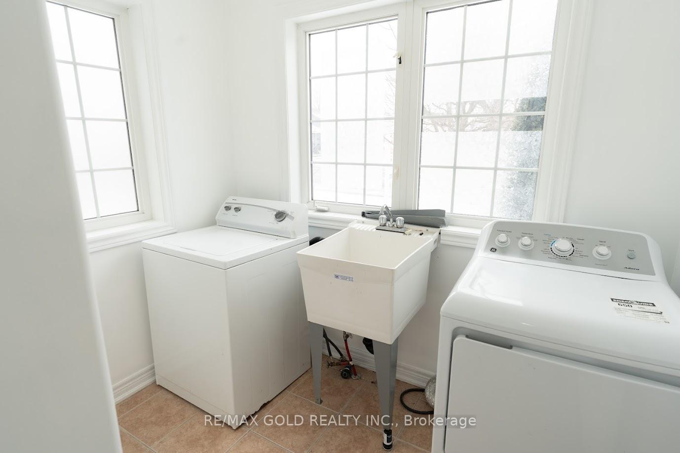 Photo 13 of 78 Bunting Road, St. Catharines, E. Chester — HOMEH