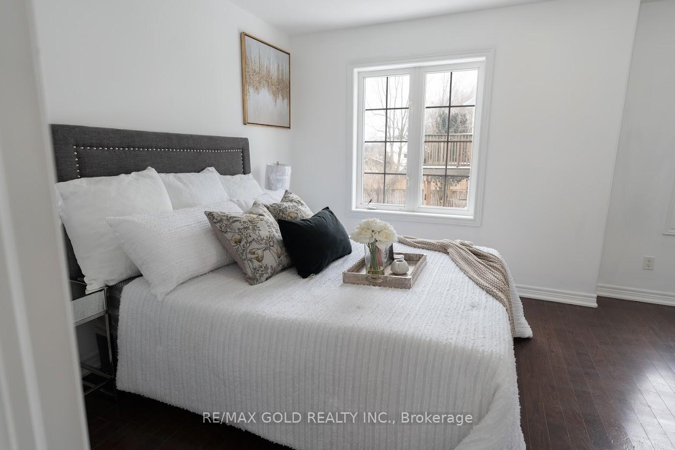 Photo 21 of 78 Bunting Road, St. Catharines, E. Chester — HOMEH