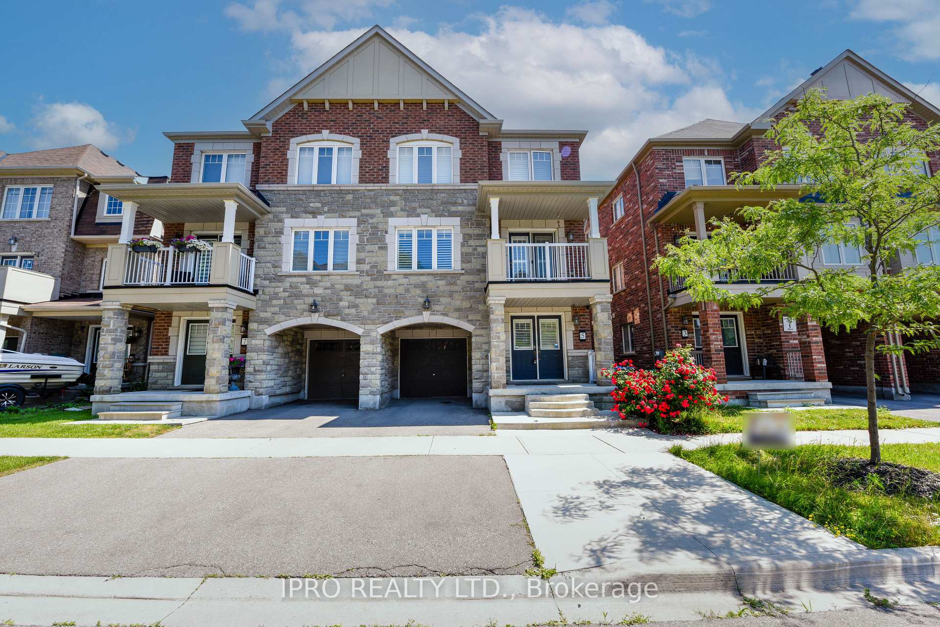 Front of 5 Francesco Street