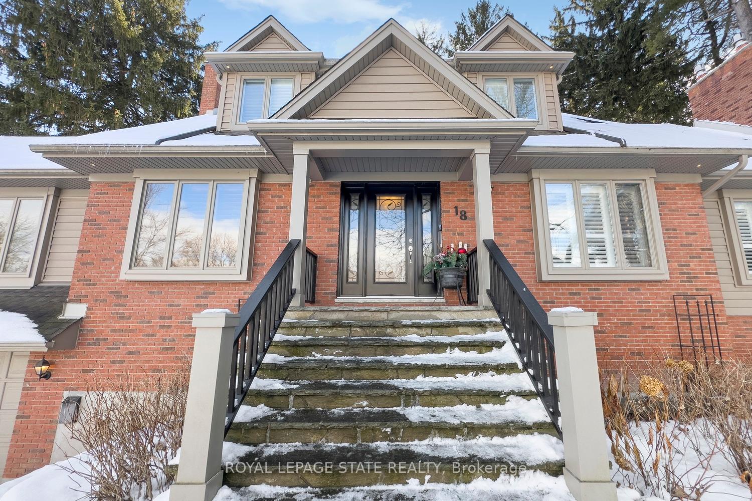 Photo 6 of 18 Stonegate Drive, Hamilton, Ancaster — HOMEH