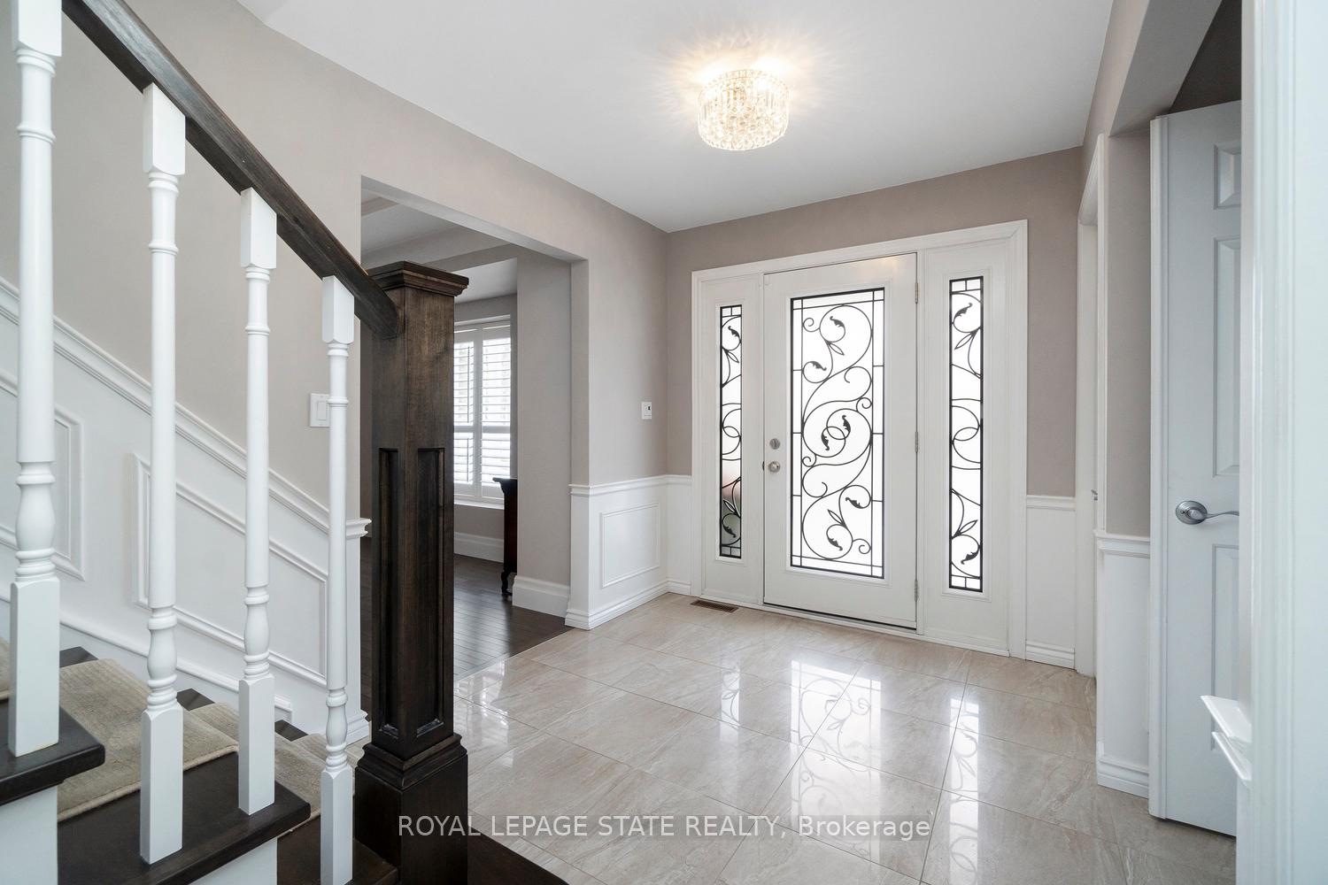 Photo 8 of 18 Stonegate Drive, Hamilton, Ancaster — HOMEH