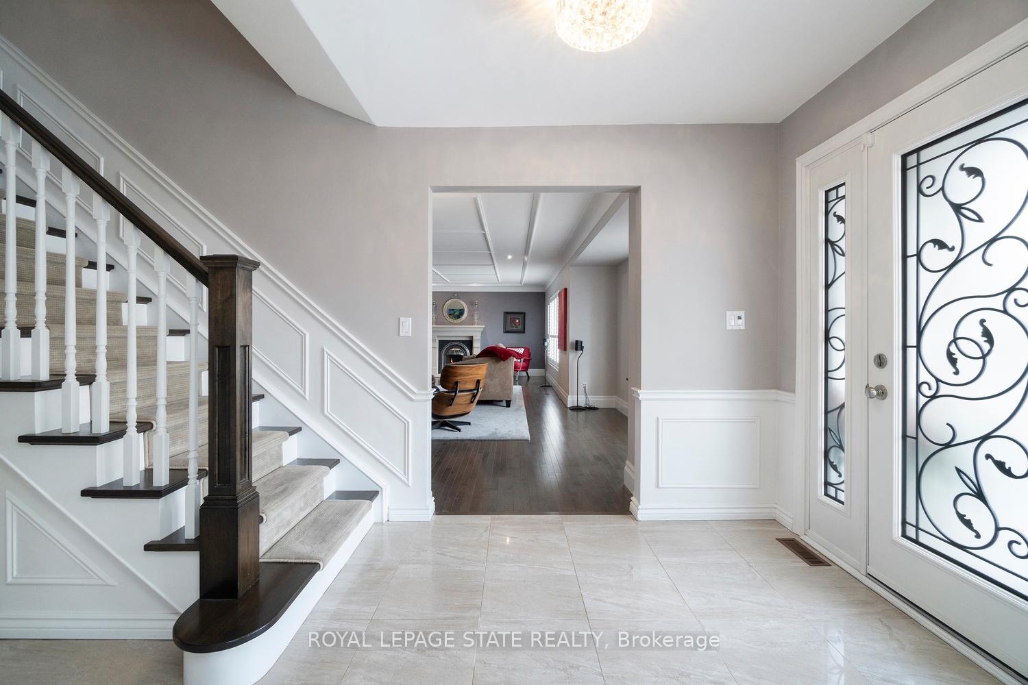 Photo 9 of 18 Stonegate Drive, Hamilton, Ancaster — HOMEH