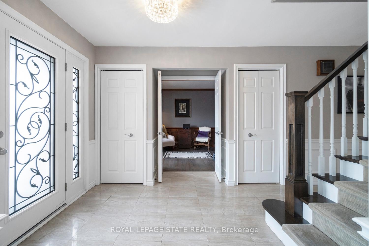 Photo 10 of 18 Stonegate Drive, Hamilton, Ancaster — HOMEH