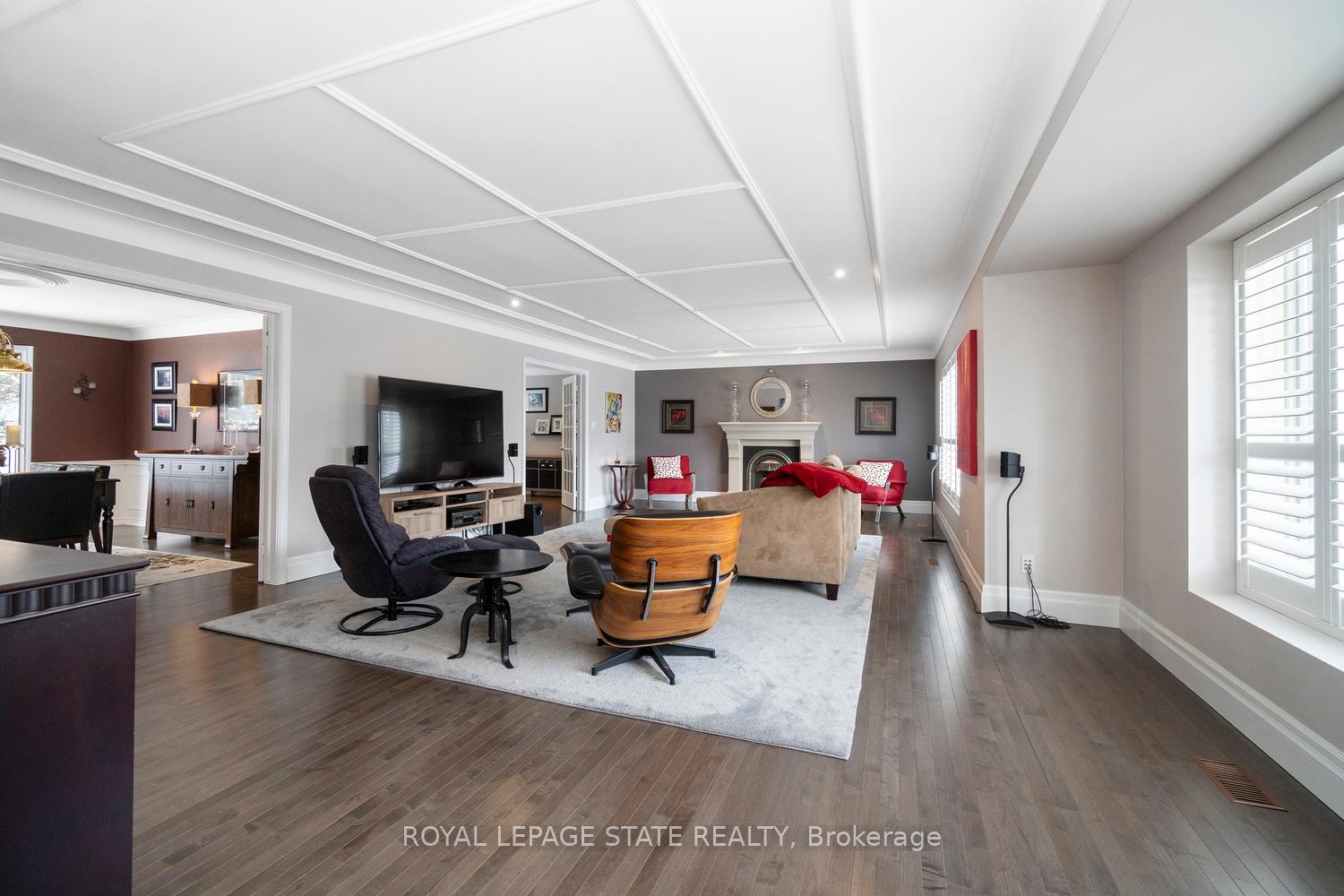 Photo 12 of 18 Stonegate Drive, Hamilton, Ancaster — HOMEH