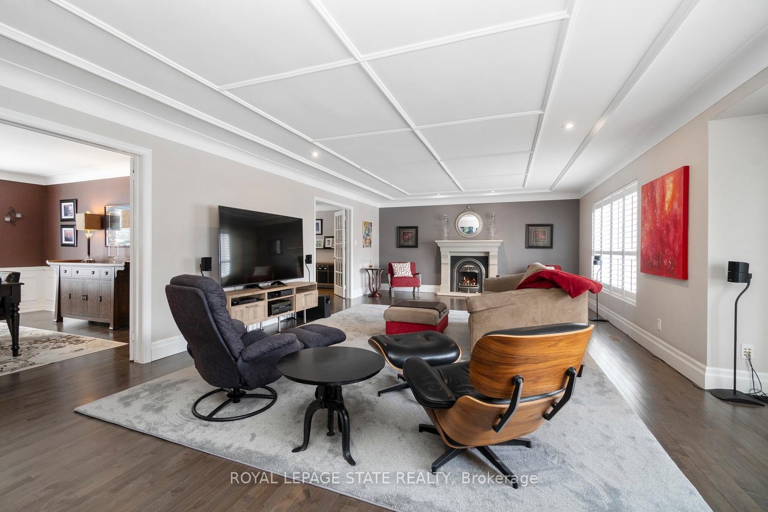 Photo 13 of 18 Stonegate Drive, Hamilton, Ancaster — HOMEH
