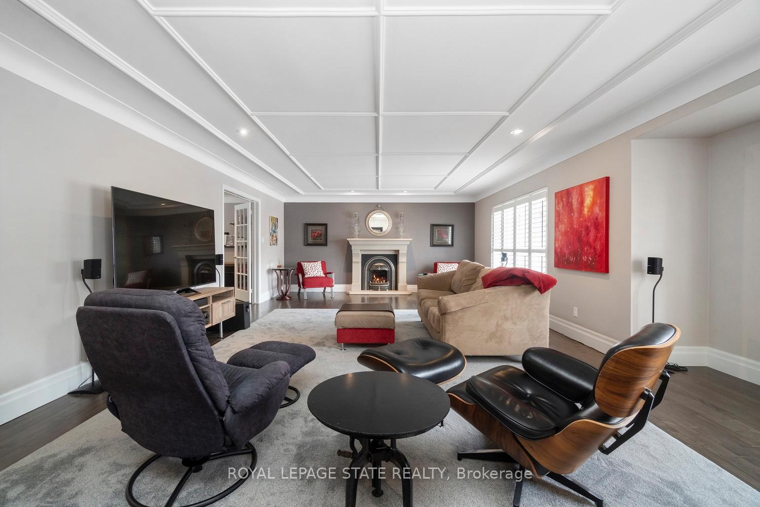 Photo 14 of 18 Stonegate Drive, Hamilton, Ancaster — HOMEH