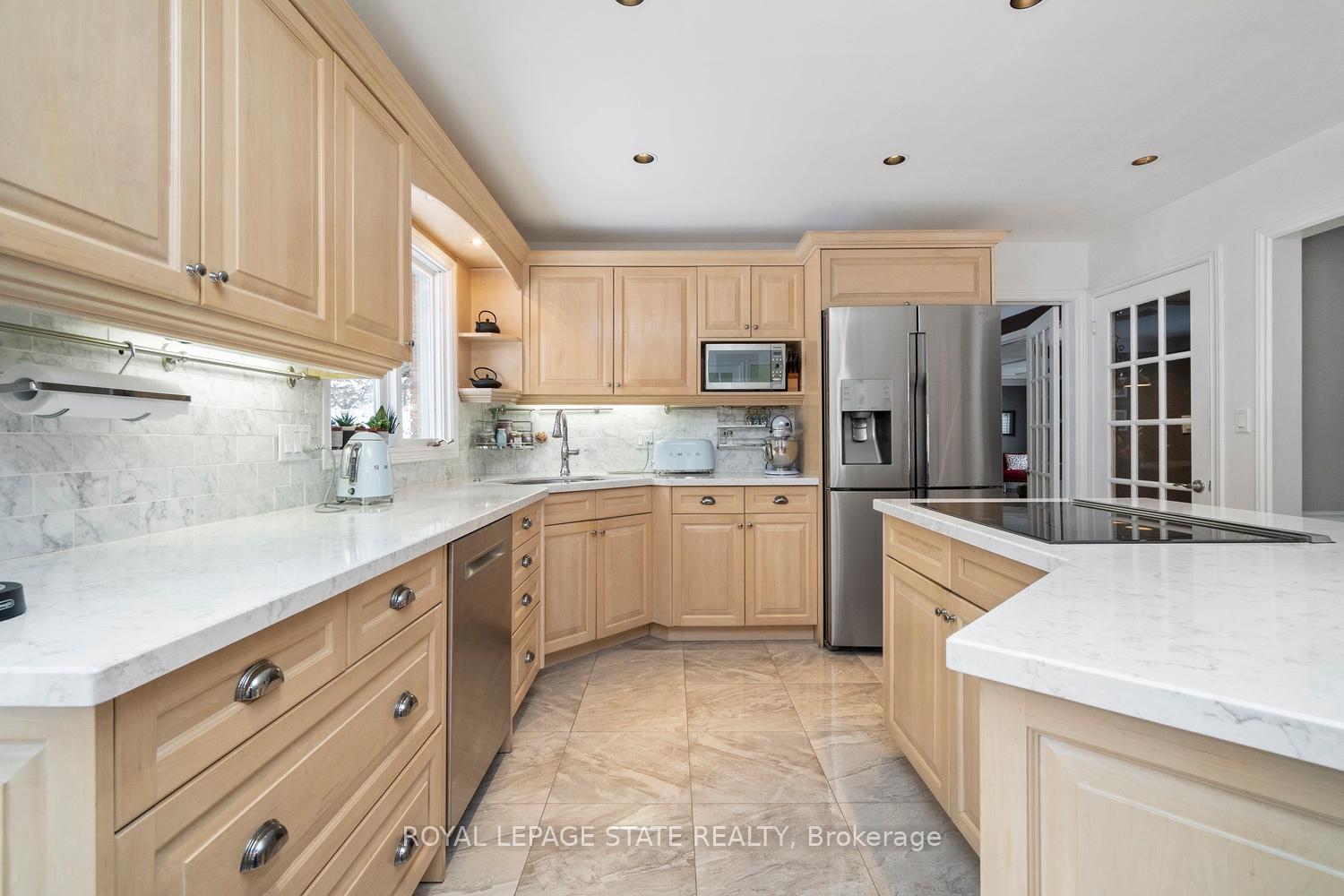 Photo 30 of 18 Stonegate Drive, Hamilton, Ancaster — HOMEH