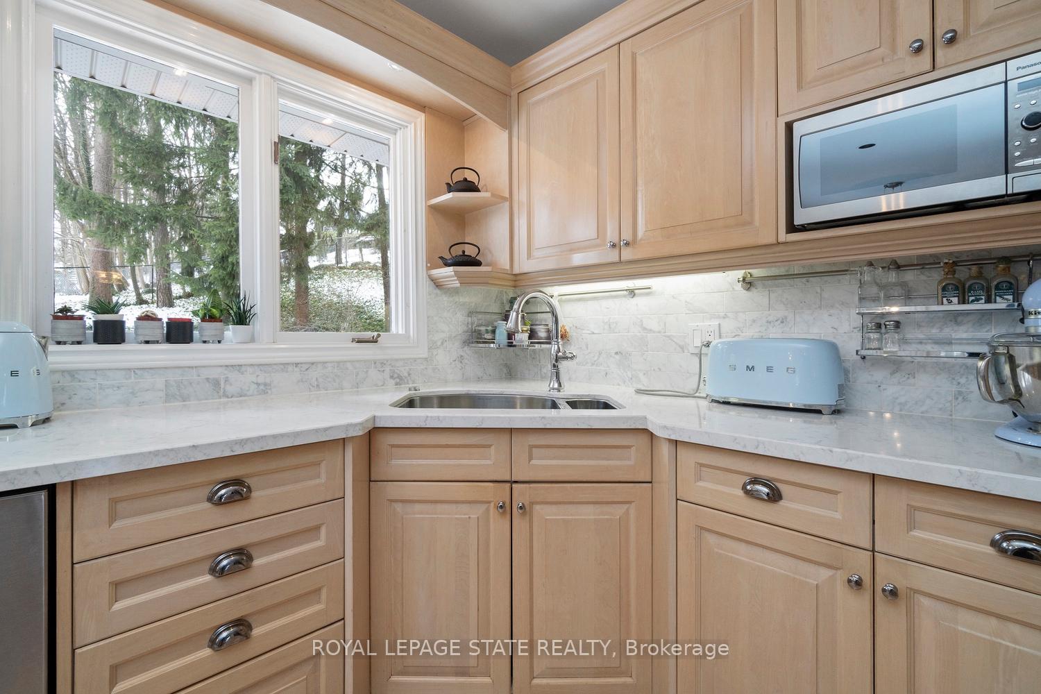 Photo 31 of 18 Stonegate Drive, Hamilton, Ancaster — HOMEH