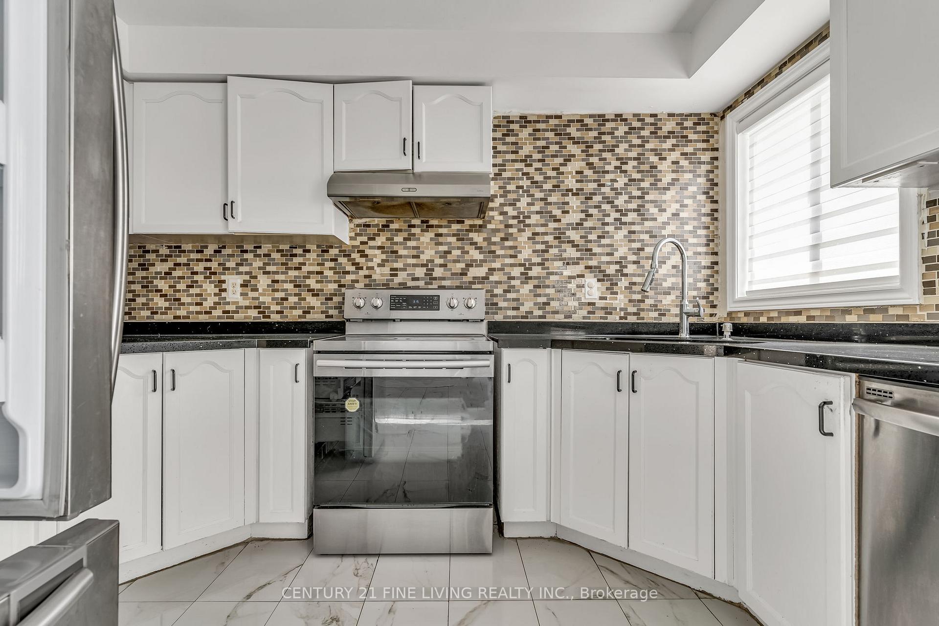 Photo 10 of 53 Pressed Brick Drive, Brampton, Brampton North — HOMEH