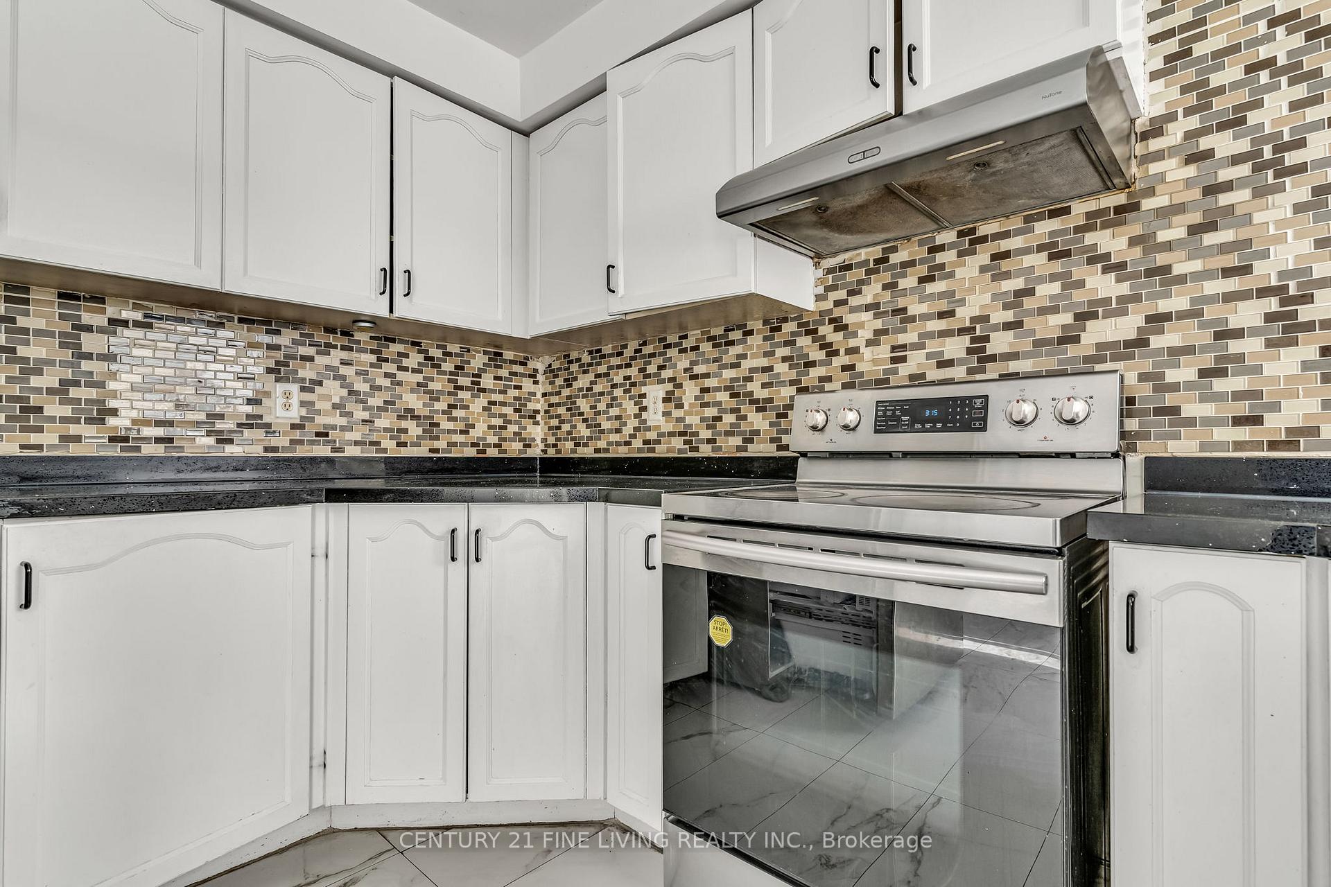 Photo 11 of 53 Pressed Brick Drive, Brampton, Brampton North — HOMEH