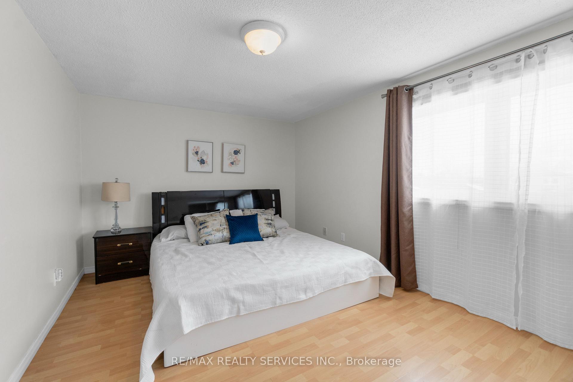 Photo 20 of 95 Martindale Crescent, Brampton, Brampton West — HOMEH