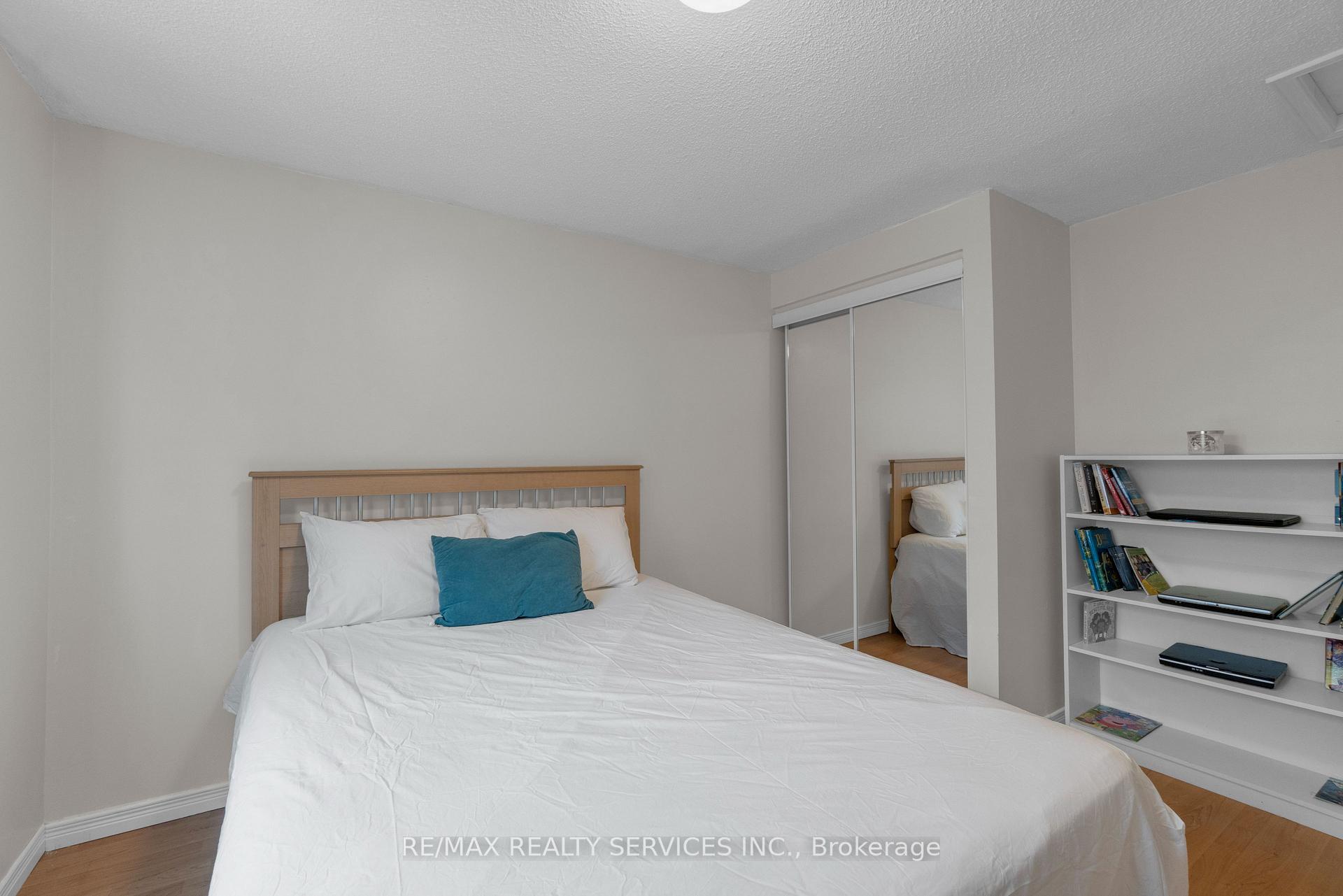 Photo 23 of 95 Martindale Crescent, Brampton, Brampton West — HOMEH