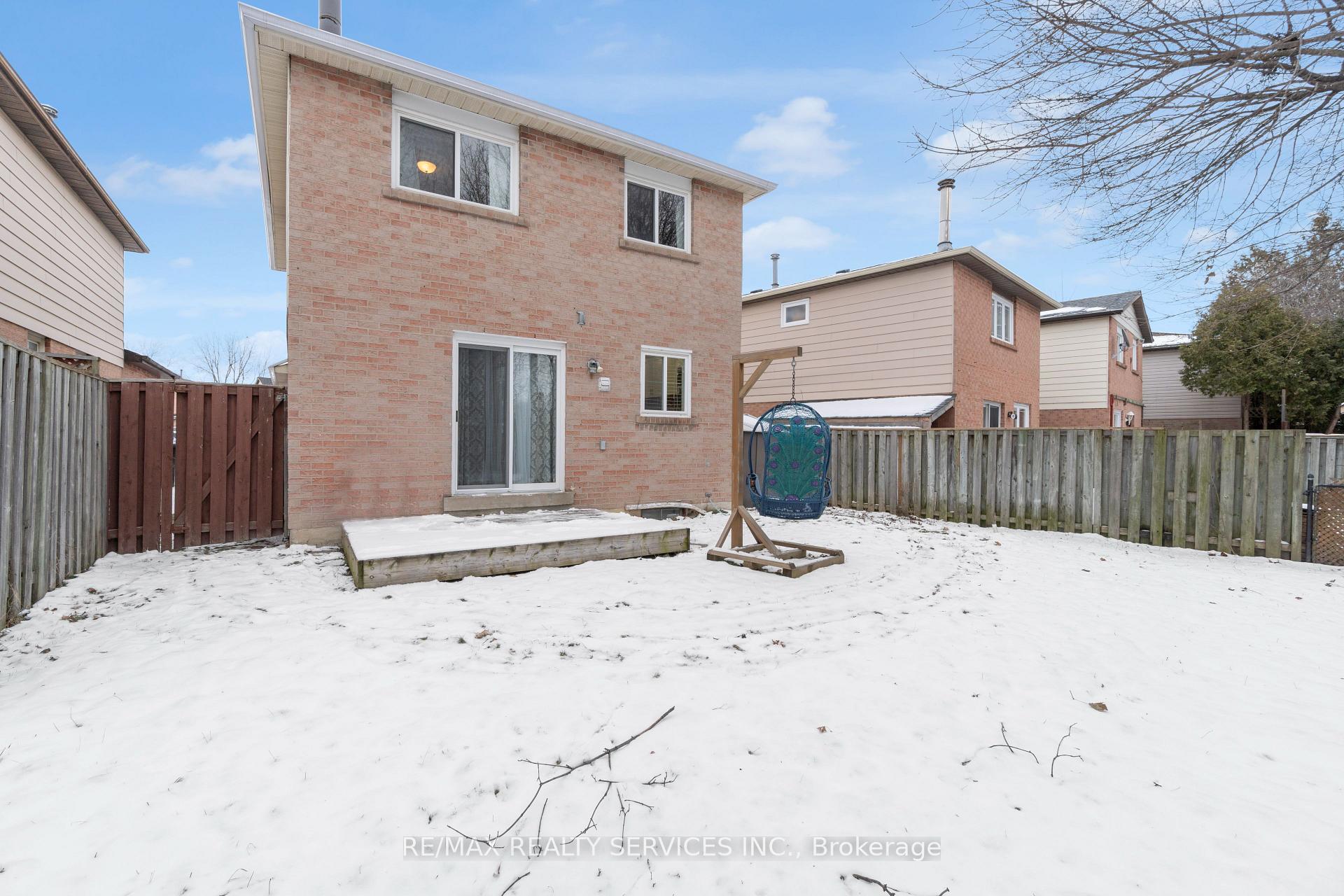 Photo 38 of 95 Martindale Crescent, Brampton, Brampton West — HOMEH