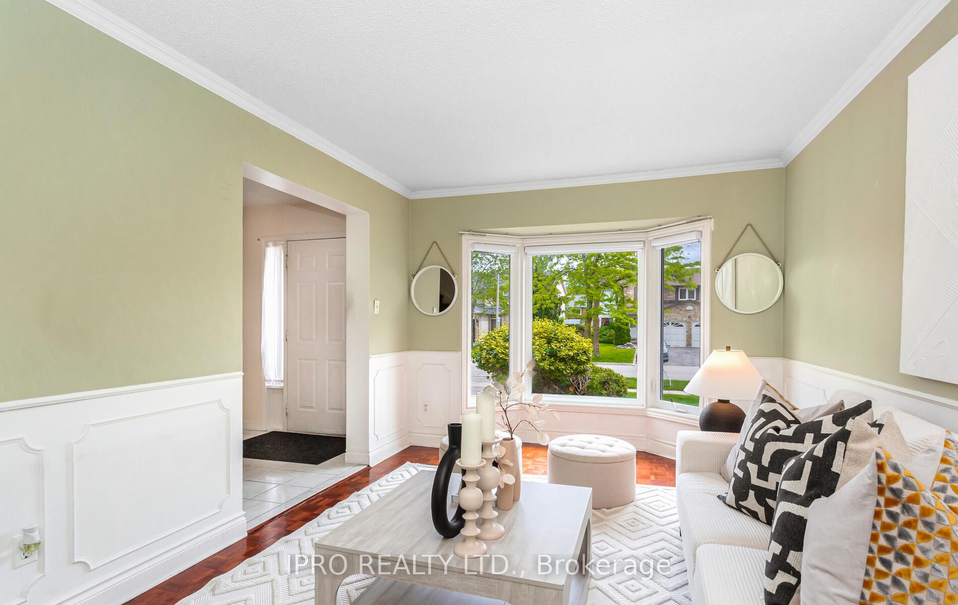 Photo 7 of 14 Burt Drive, Brampton, Northwood Park — HOMEH