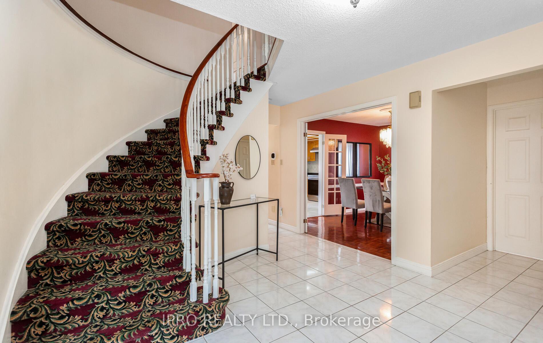 Photo 8 of 14 Burt Drive, Brampton, Northwood Park — HOMEH